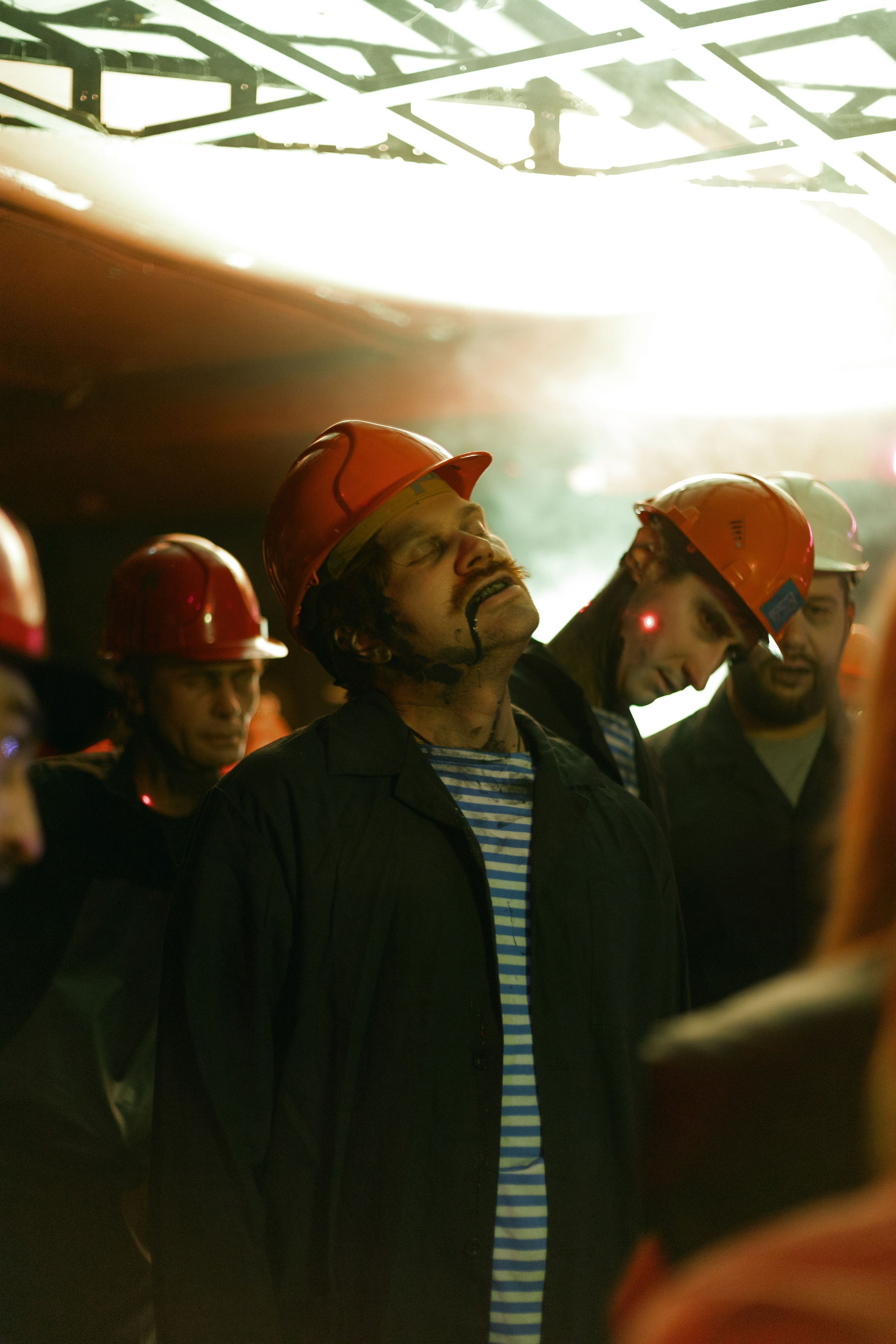 Бэкстейдж со съёмок фильма «Третья смена». Фотограф Александр Закадычный | Таганрог