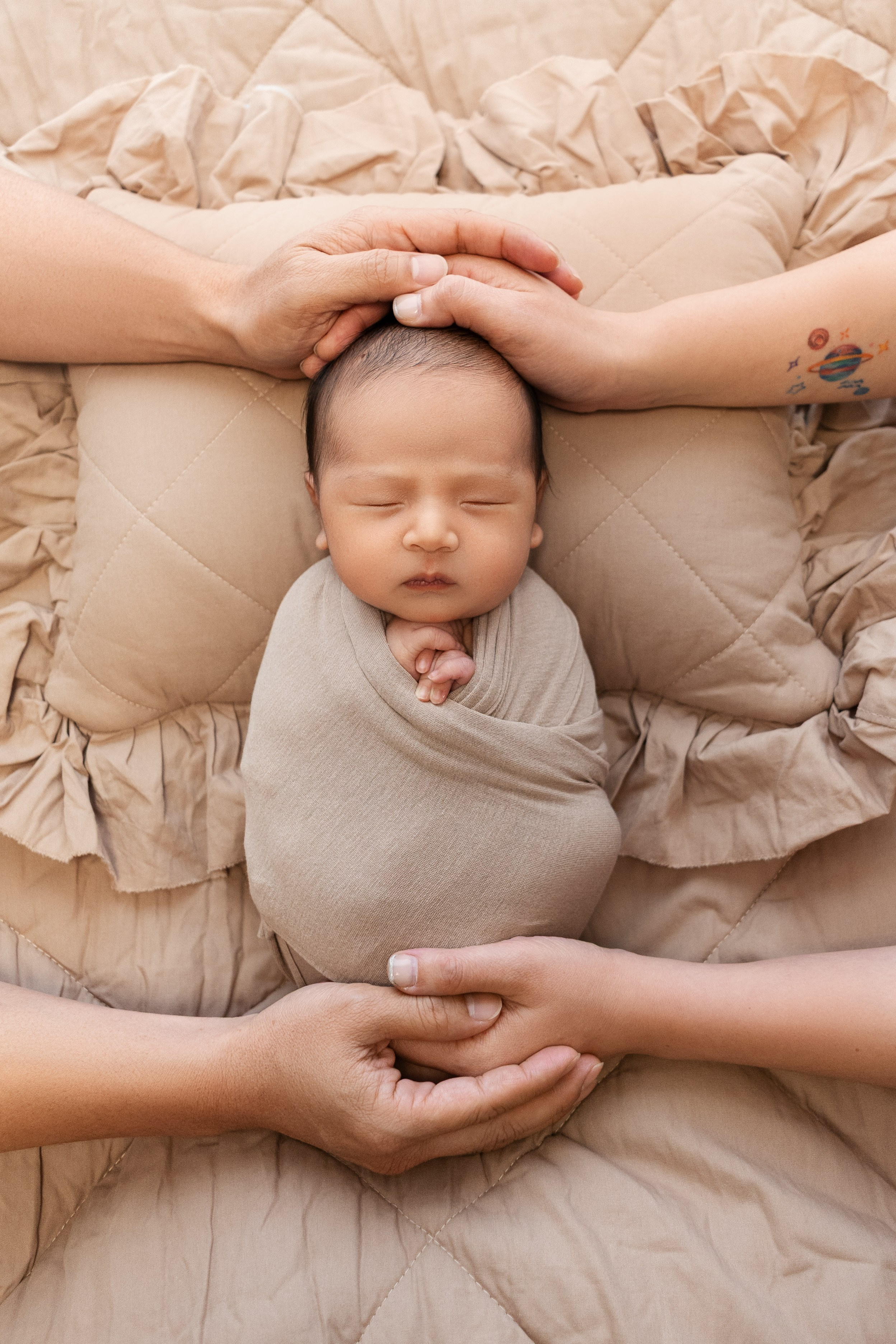 Newborn natural. Женский и newborn фотограф Айжан Шарафи в Алматы