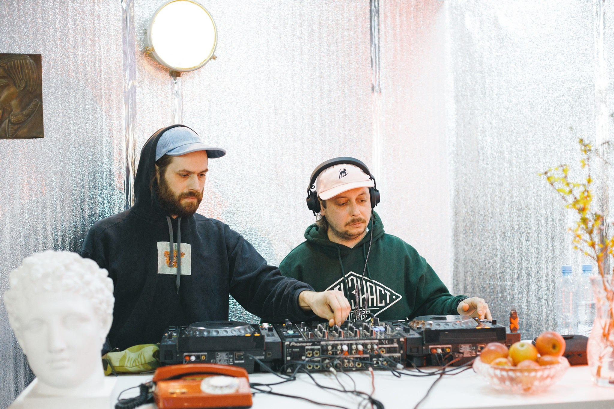 10–11 апреля 2021 на Трёхгорной мануфактуре / фото Иван Гущин. Фотоотчеты «Ламбада-маркета»