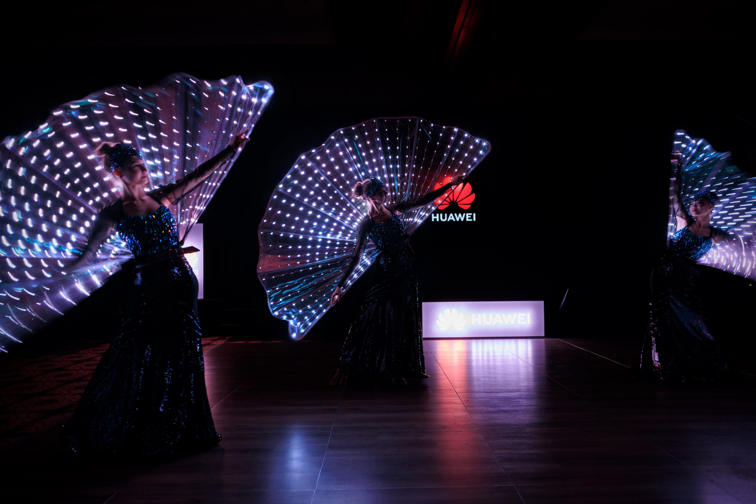 Бизнес-фотограф в Алматы — корпоративные съёмки, деловые портреты и репортажи. Профессиональный фотограф в Алматы