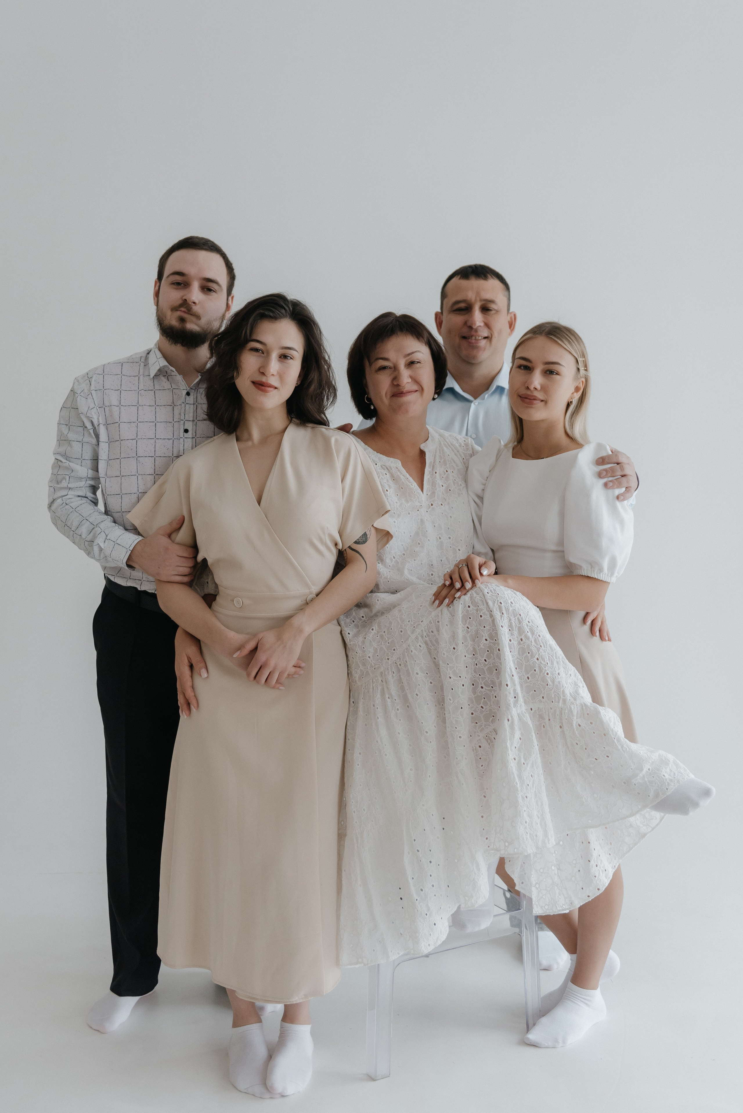 В студии большой семьёй