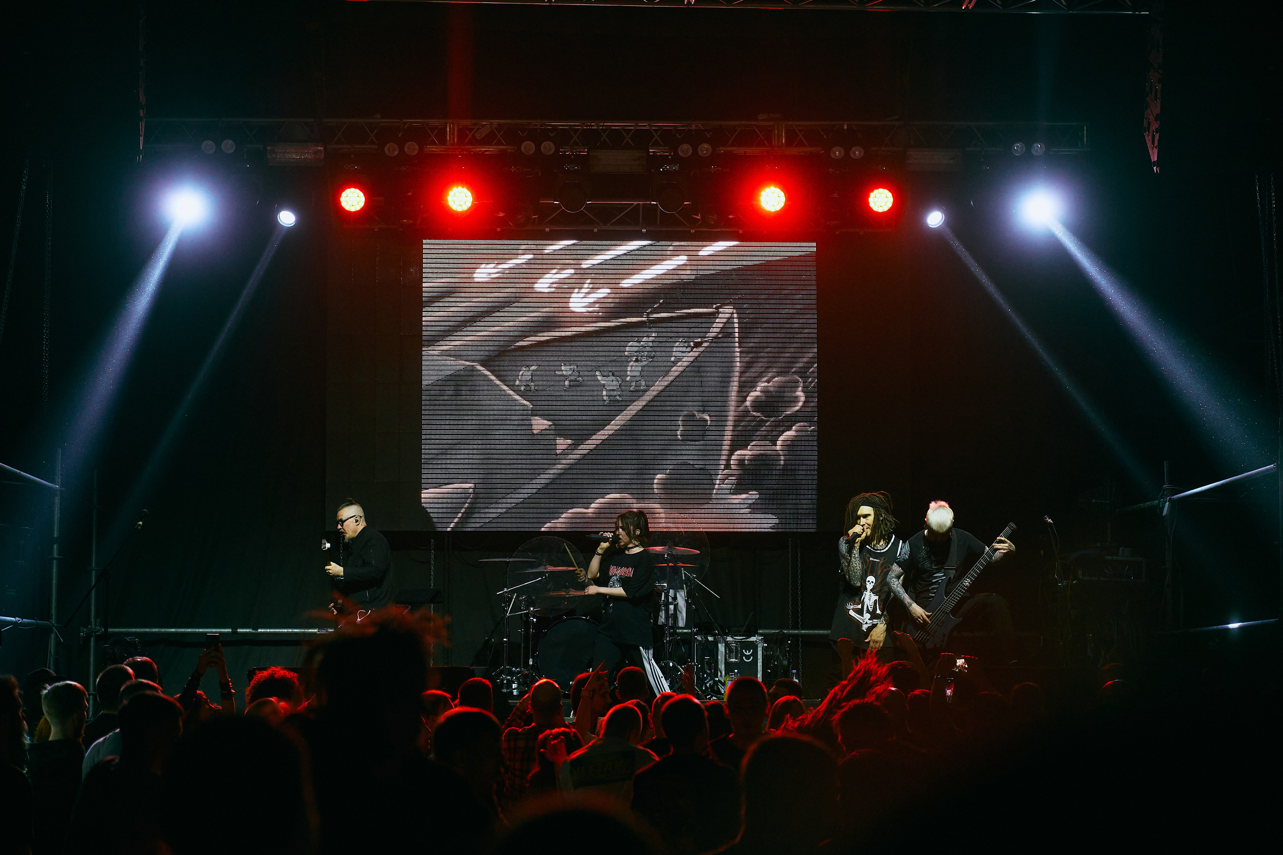 СЛОТ. Концертный фотограф в Перми, Москве и Екатеринбурге Максим Шибаков