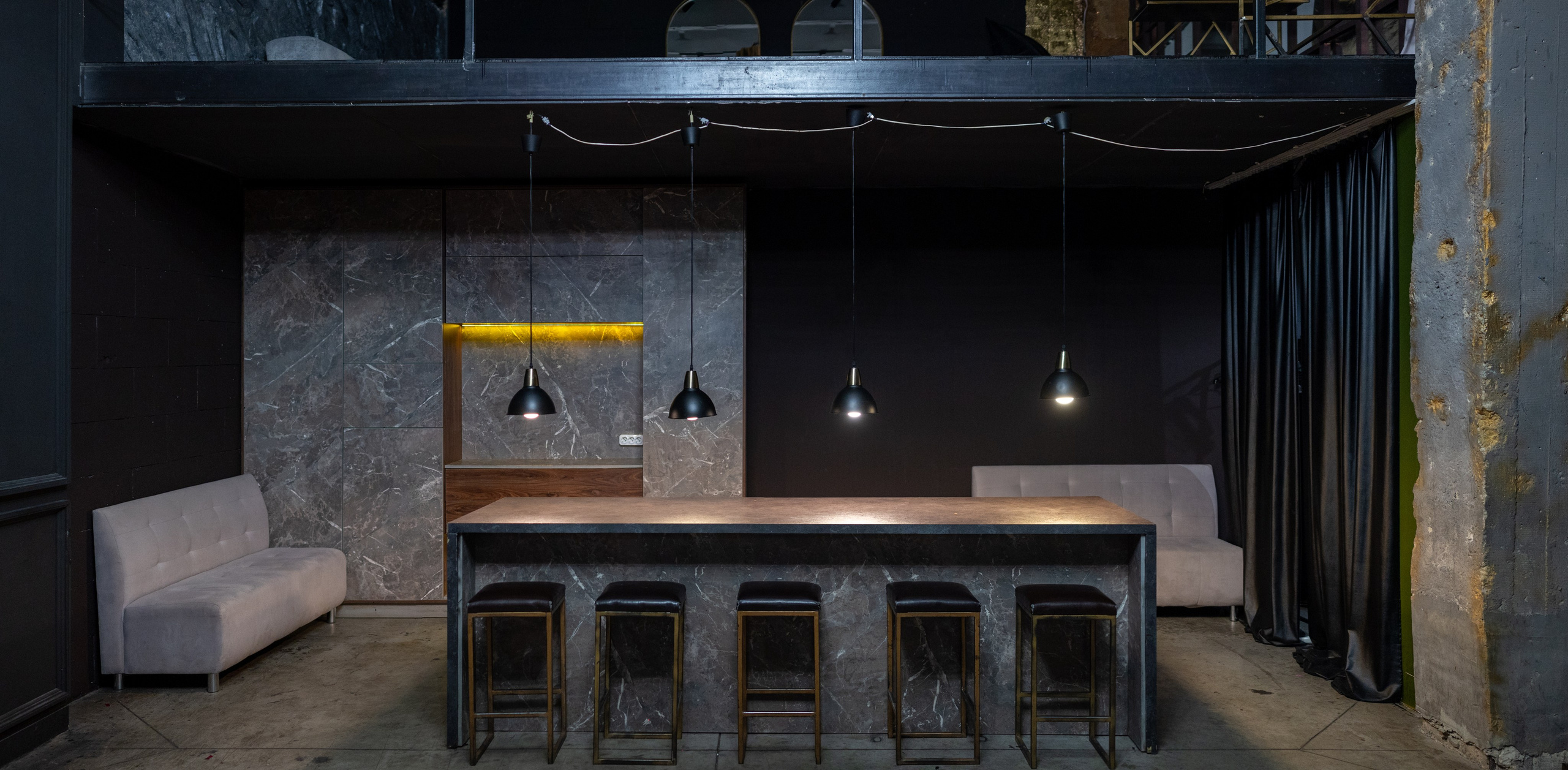 Первый этаж. Фотостудия Паутина Челябинск