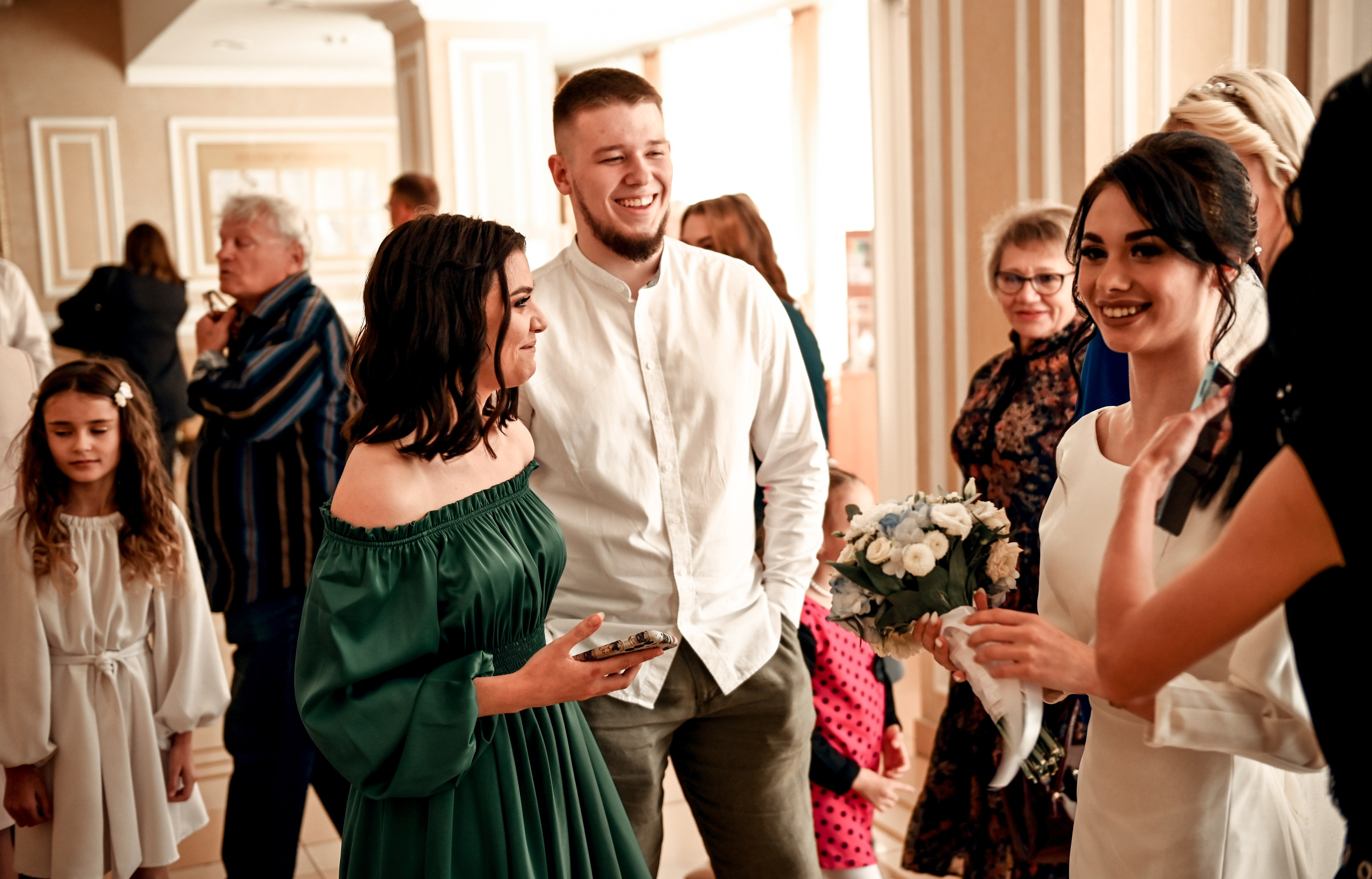 Небольшая часть фото со свадебной съемки Алексея и Даши. Свадебный, семейный, детский, контент фотограф в Омске Максим Ильин