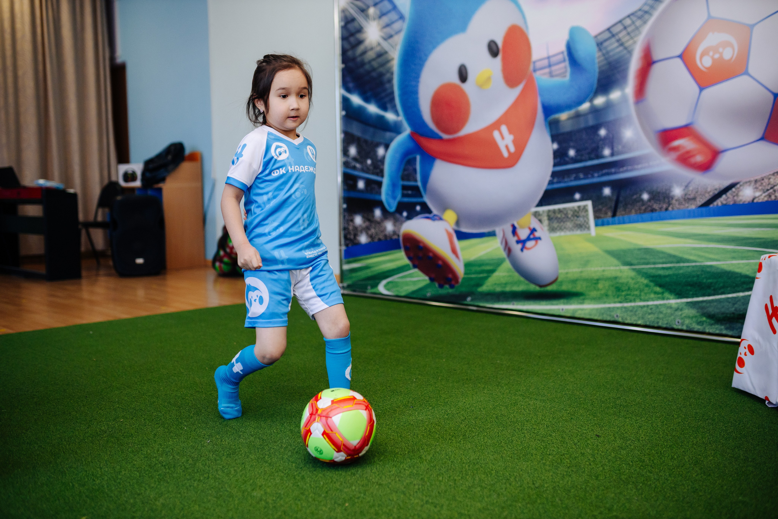 Фотосессия с кубком в детских садах г. Магнитогорска. Денис Прохоров Фотограф в г. Магнитогорск