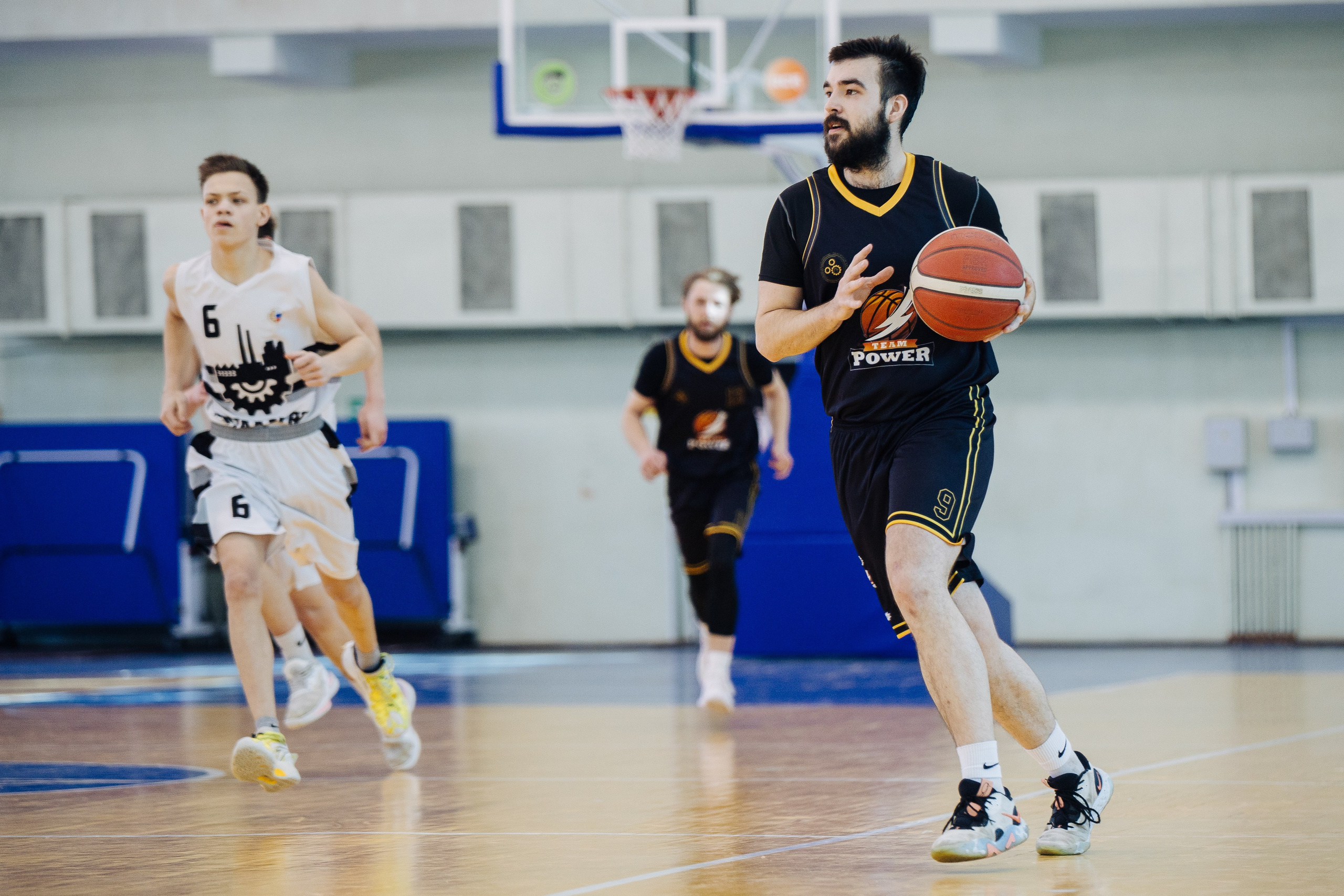 Любительский Чемпионат Магнитогорска по баскетболу // 09.02.25. Денис Прохоров Фотограф в г. Магнитогорск