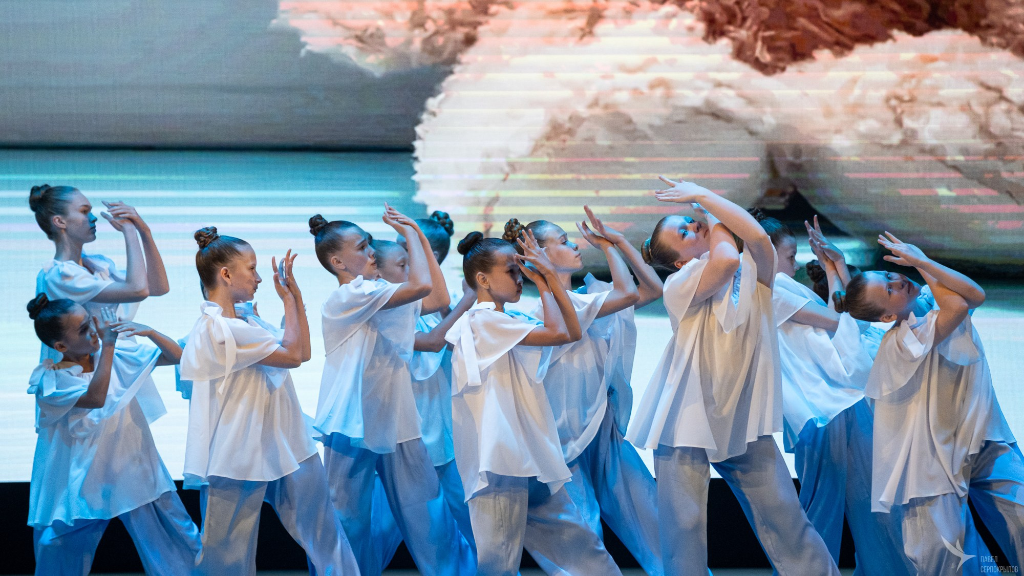 Сольный концерт хореографического ансамбля Аллегро «Сквозь тернии к звездам». Репортажный фотограф в Казани Павел Серпокрылов