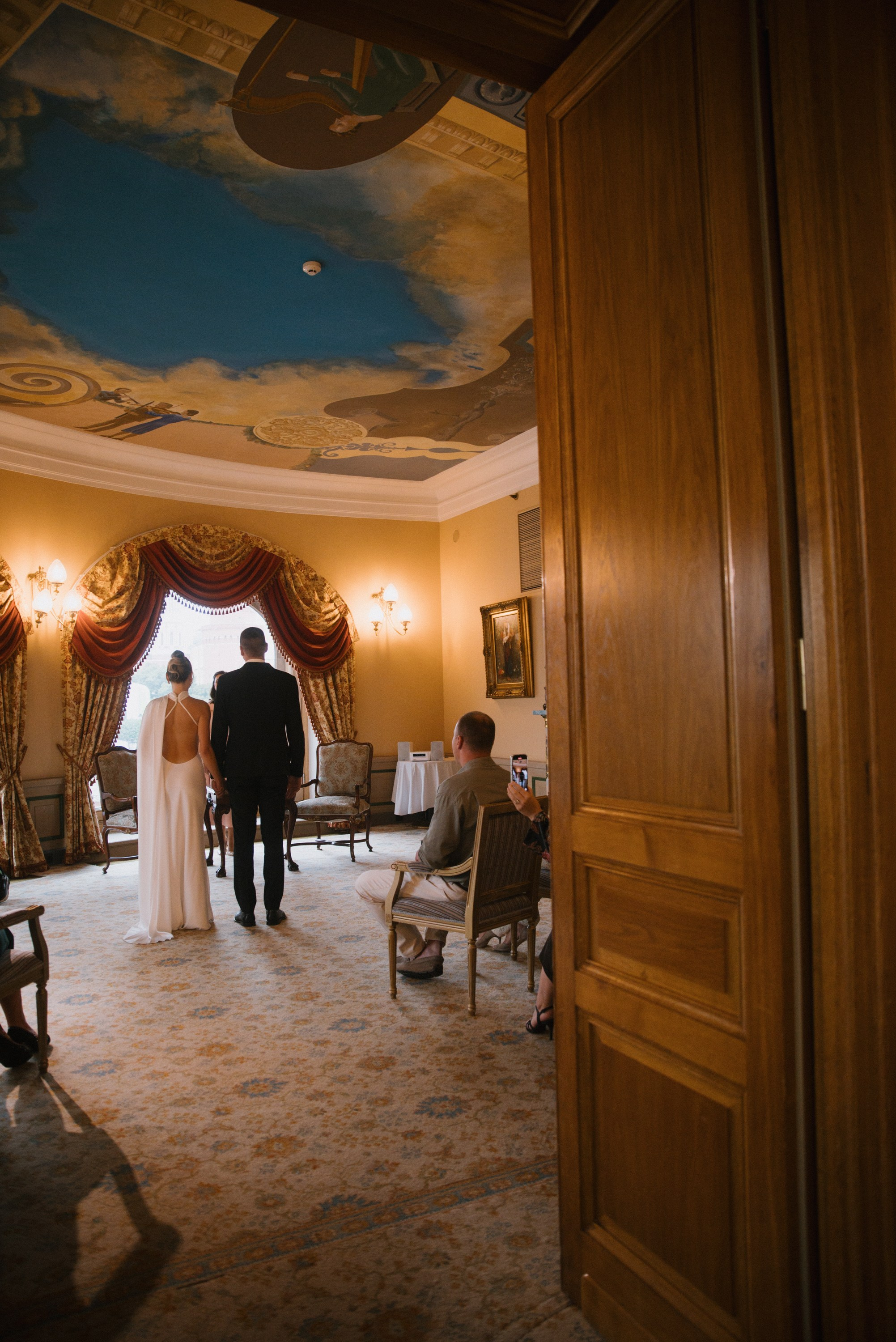 Александр & Ирина (отель/роспись). Свадебный, семейный, женский фотограф в Москве, Мытищах, Королёве Ксения Узилле