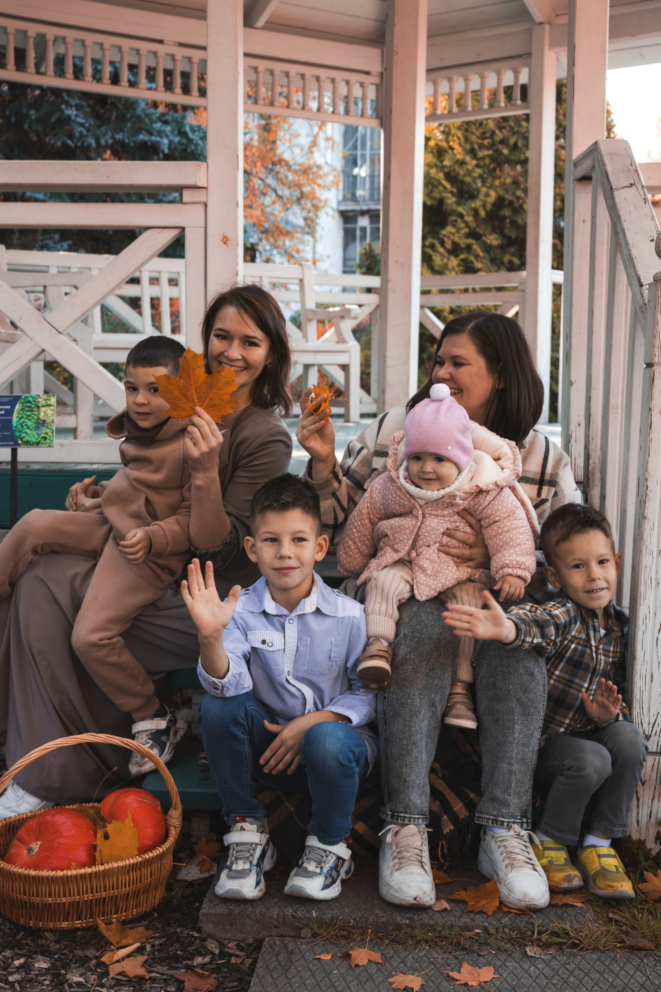 Семейная фотосессия Томск. Семейный фотограф Томск. Семейная фотосъёмка Томск. Фотограф в Томске Дарья Пучкина