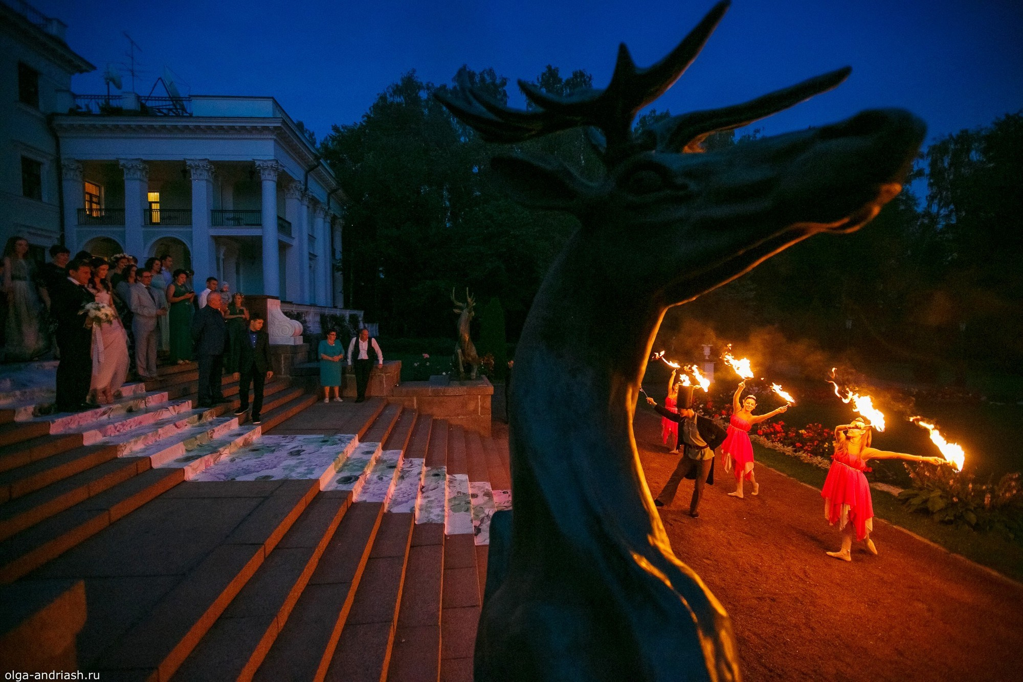 Вечерняя выездная регистрация. Семейный, портретный и свадебный фотограф в Санкт-Петербурге и Москве