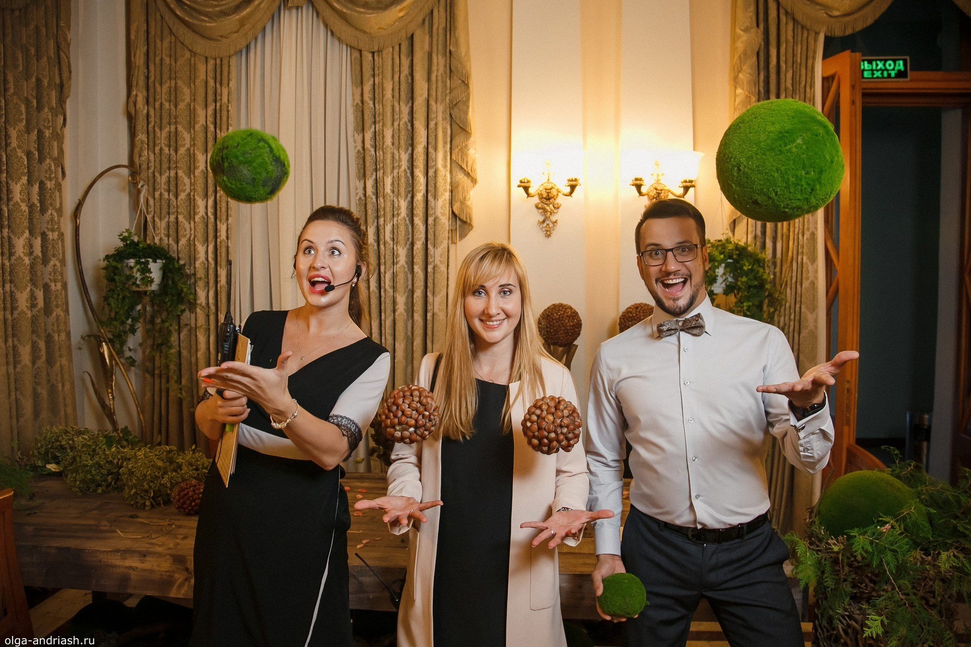 Вечерняя выездная регистрация. Семейный, портретный и свадебный фотограф в Санкт-Петербурге и Москве