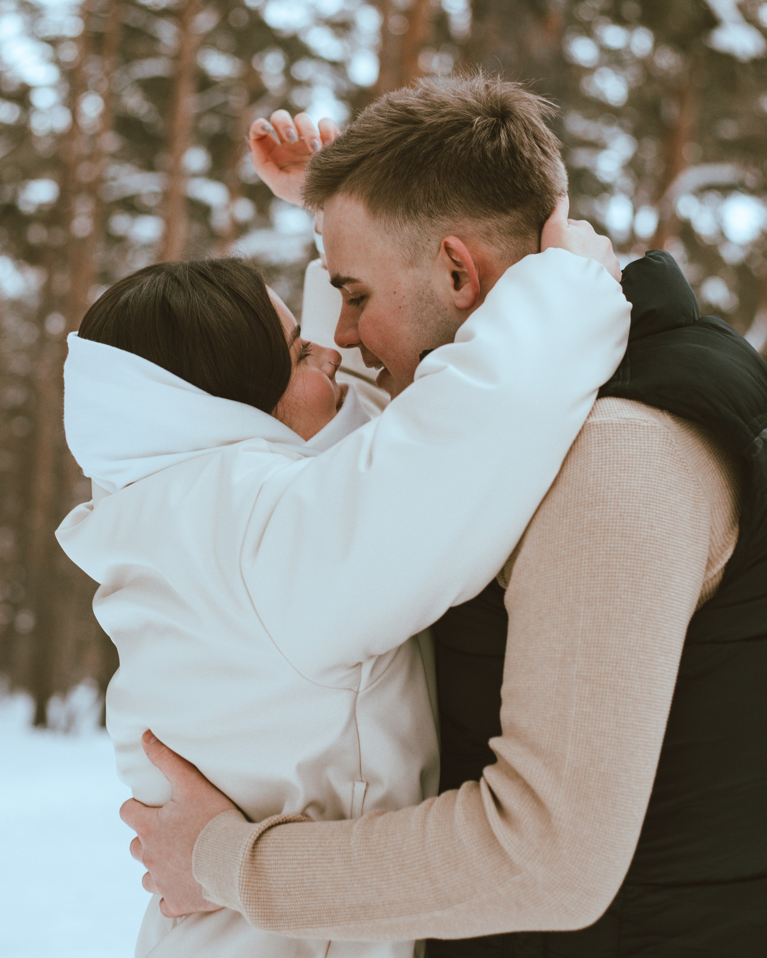 Алёна и саша. Больше не греет