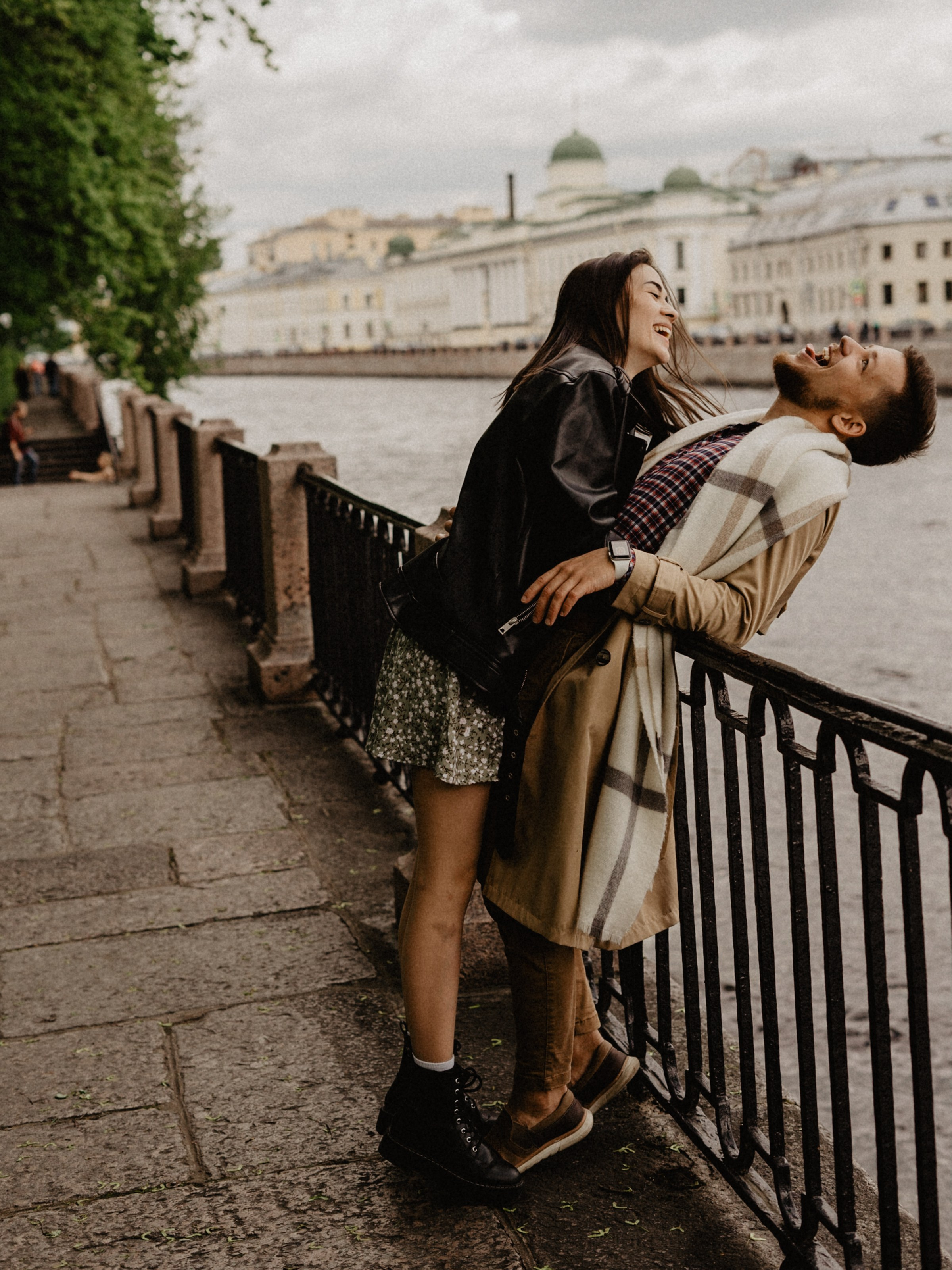 Вита & Саша | Любовь в центре Петербурга. Контент фотограф в Санкт-Петербурге | Дина Альбур