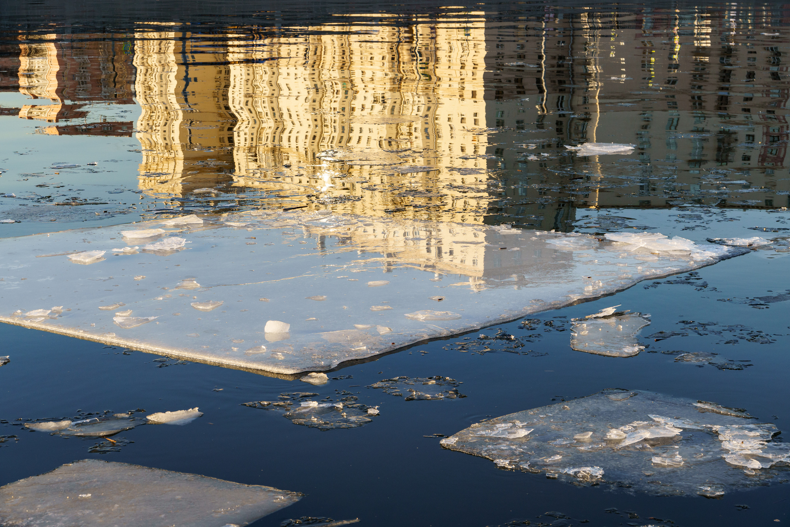 Стрит-съемка в Москве. Интерьерный и архитектурный фотограф в Москве Панова Ольга