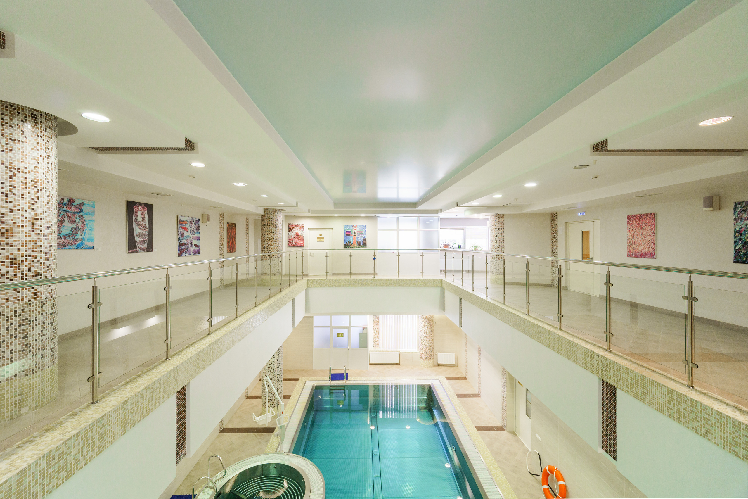 бассейн в центре реабилитации и курортологии