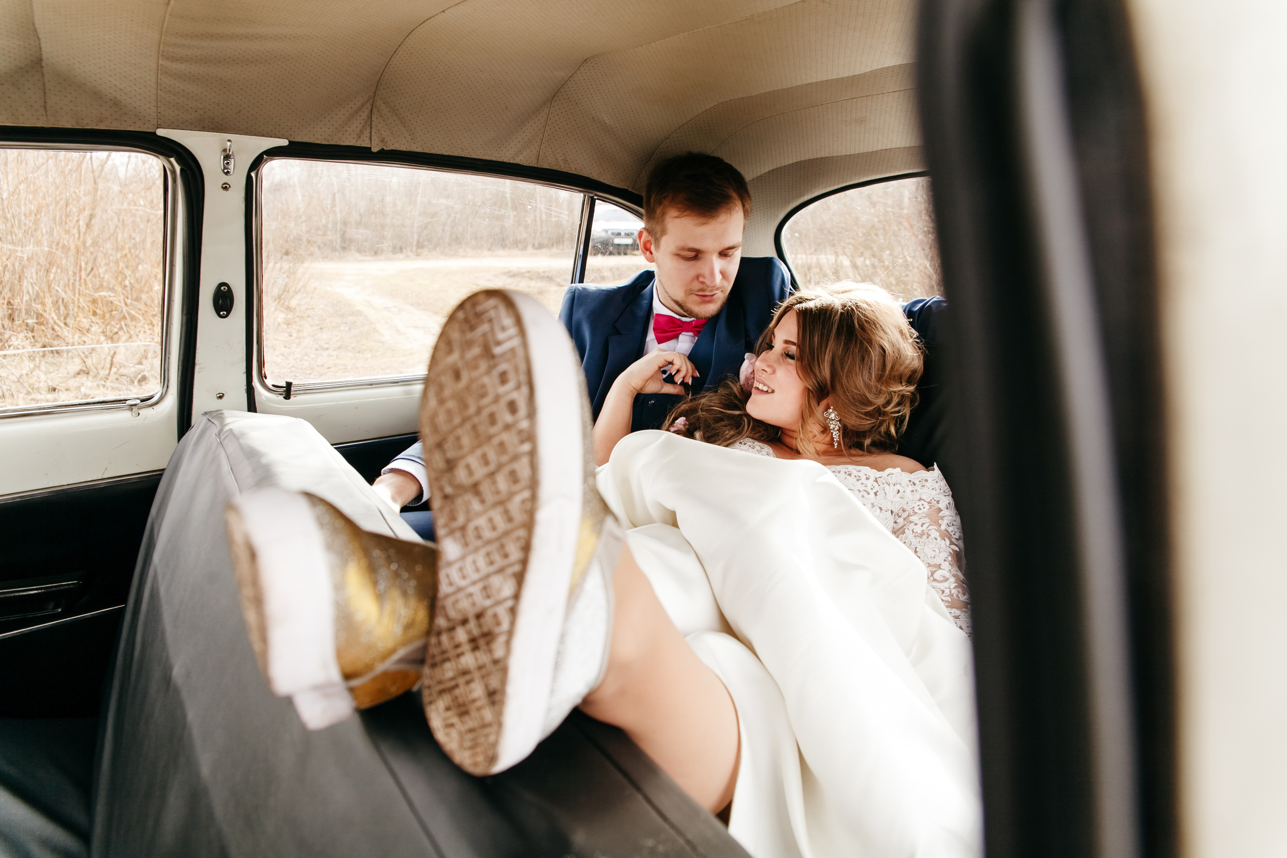 Яна и Алексей. Прокат Аренда ретро автомобилей Волга ГАЗ 21  Кострома