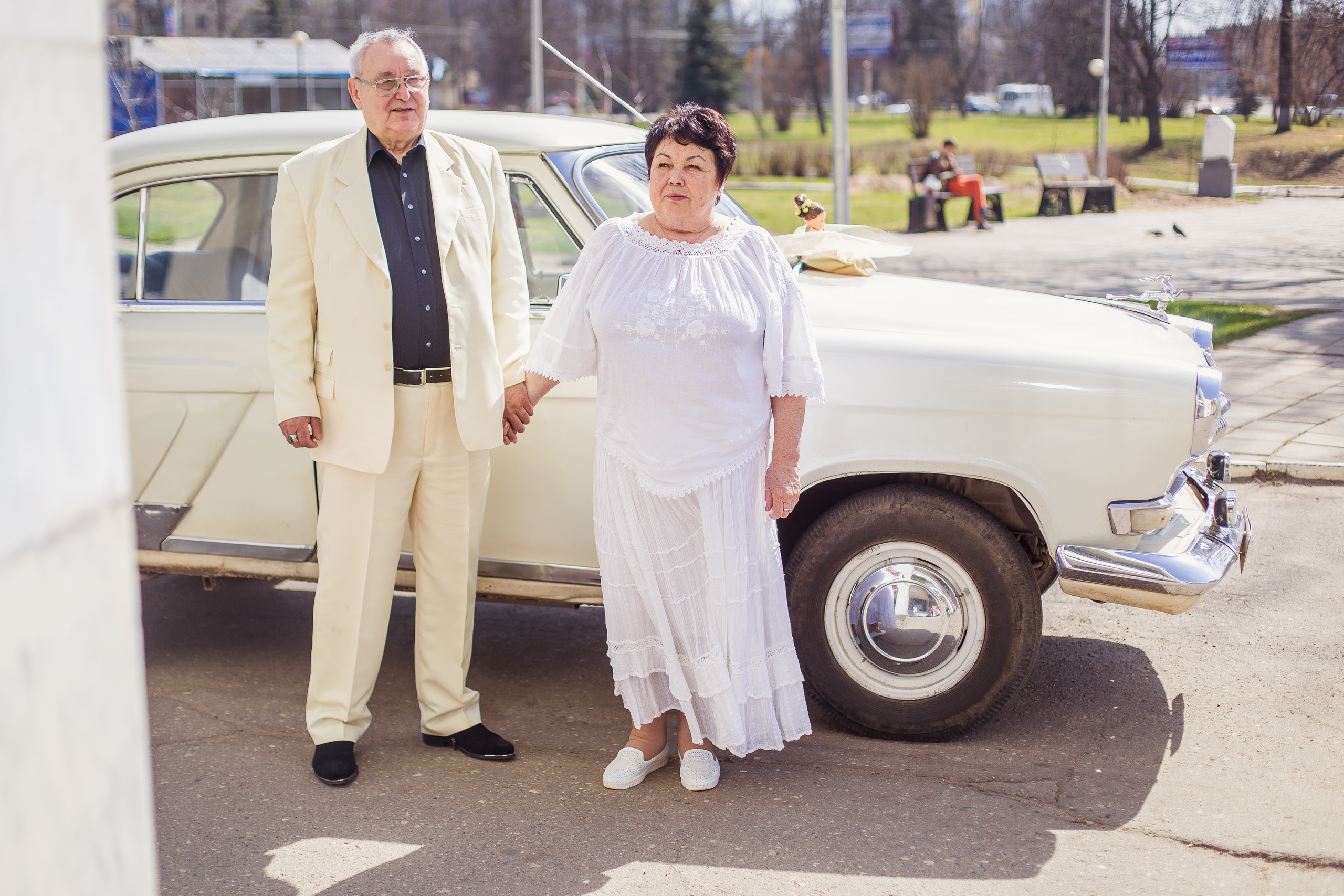 Золотая свадьба. Прокат Аренда ретро автомобилей Волга ГАЗ 21  Кострома