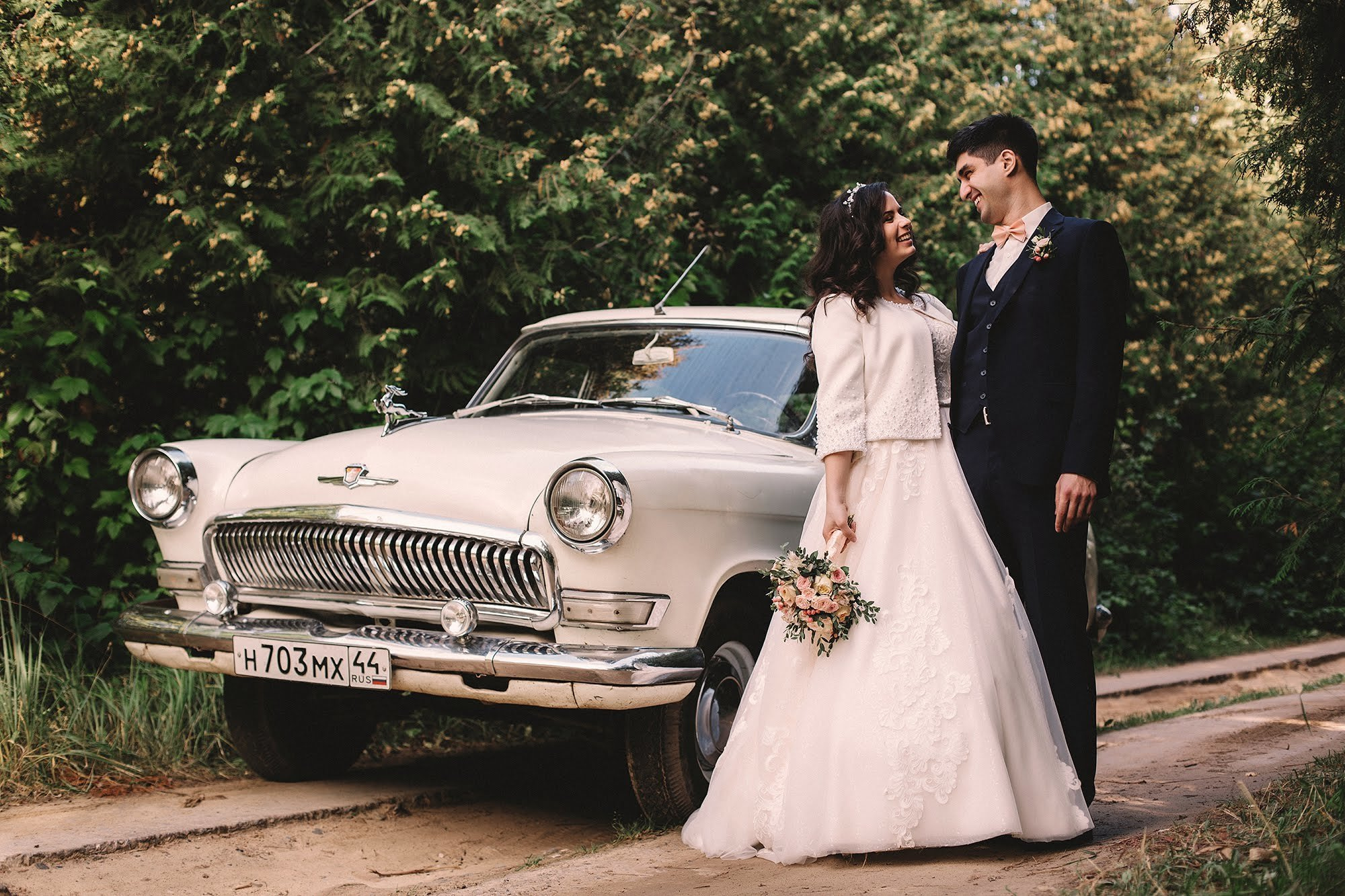 Прокат Аренда ретро автомобилей Волга ГАЗ 21  Кострома