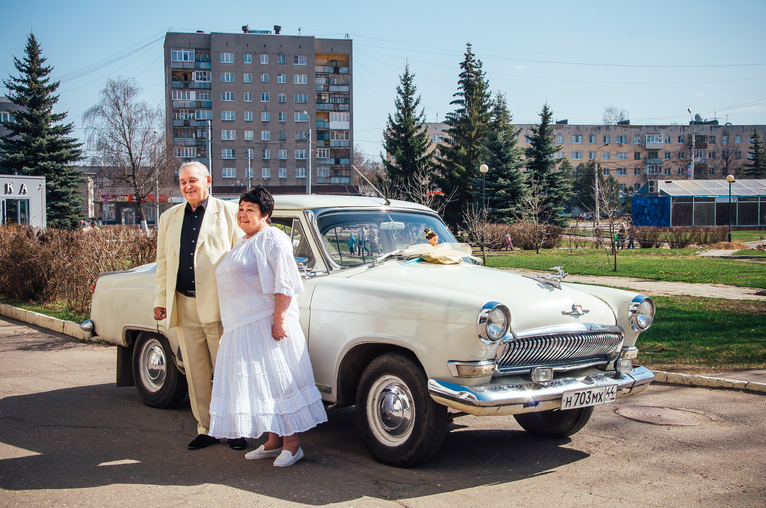 Золотая свадьба. Прокат Аренда ретро автомобилей Волга ГАЗ 21  Кострома