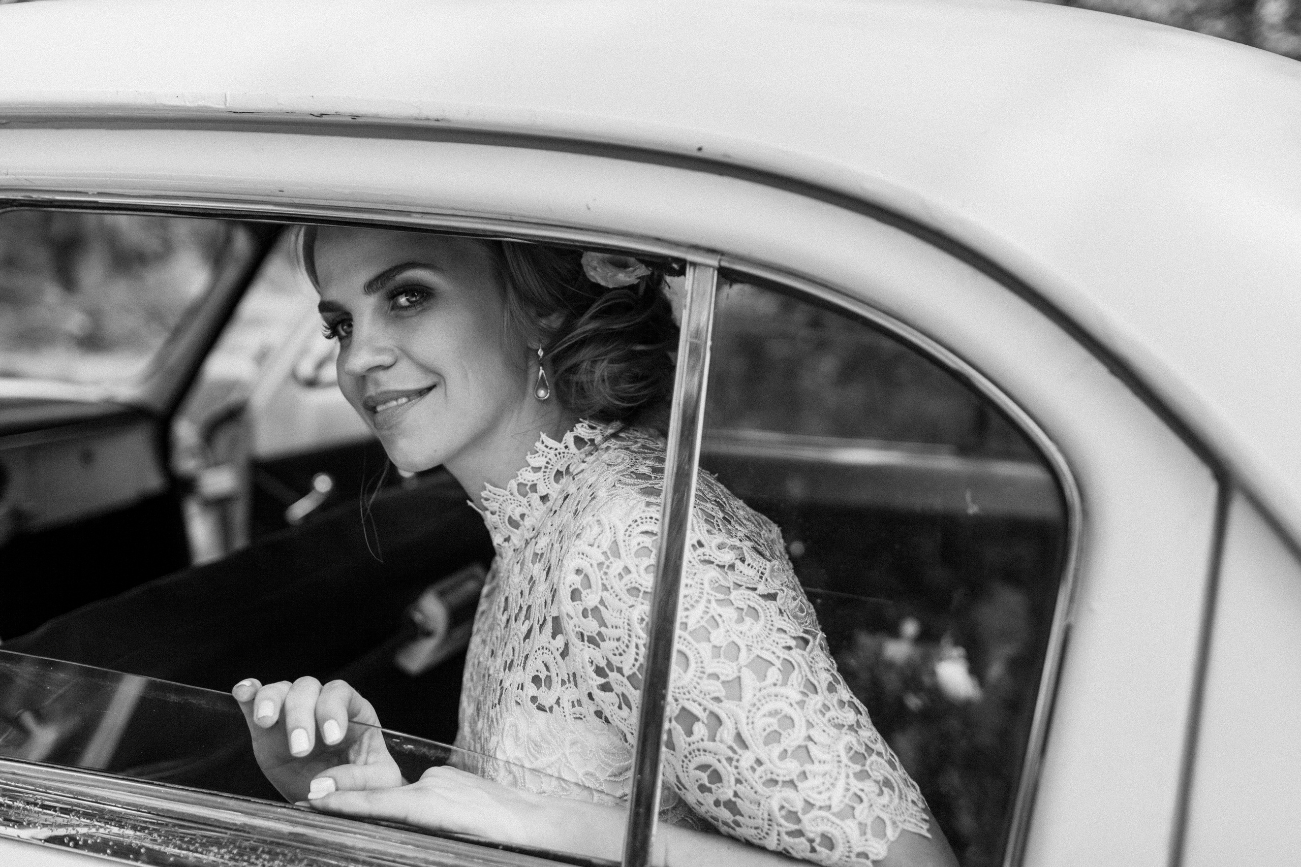 Артемий и Женя. Прокат Аренда ретро автомобилей Волга ГАЗ 21  Кострома