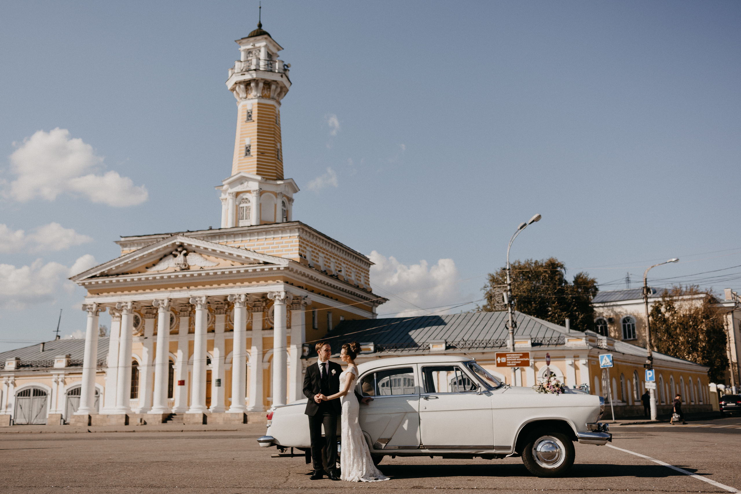 Оксана и Алексей. Прокат Аренда ретро автомобилей Волга ГАЗ 21  Кострома