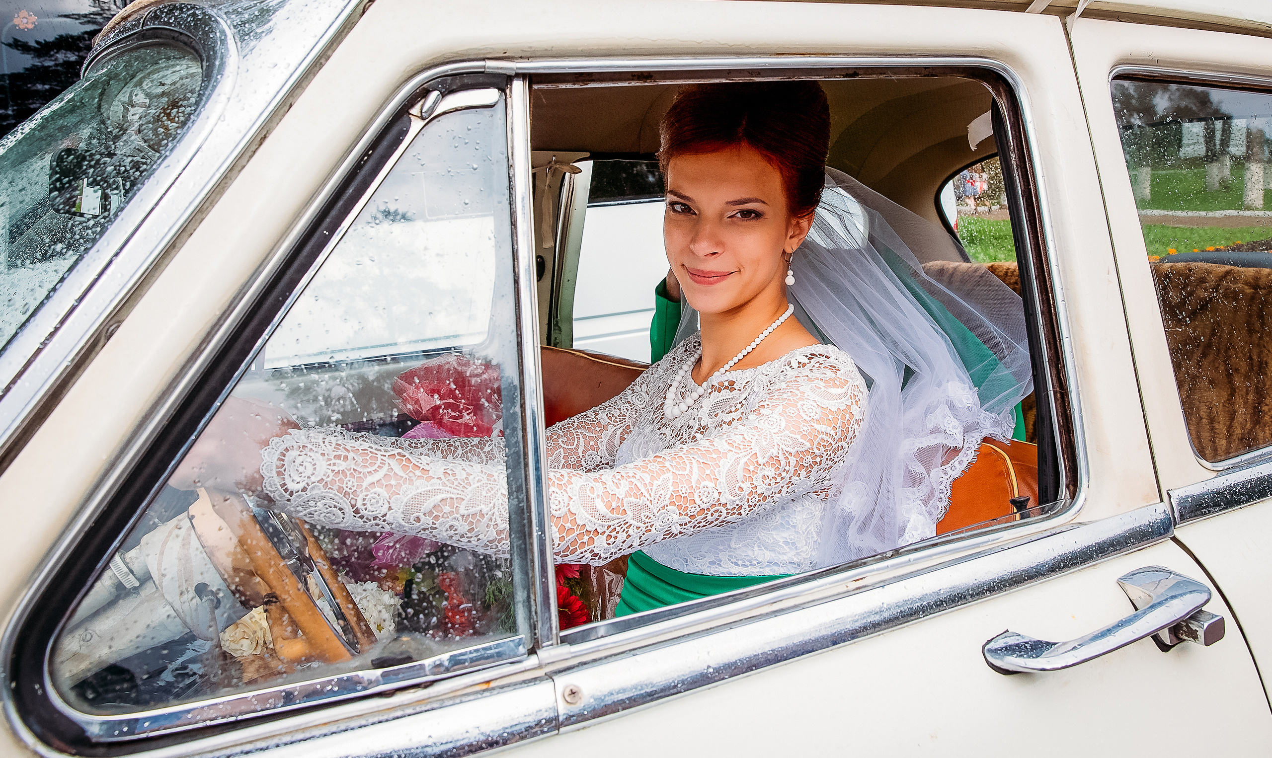 Стиляги Даша и Даниил. Прокат Аренда ретро автомобилей Волга ГАЗ 21  Кострома