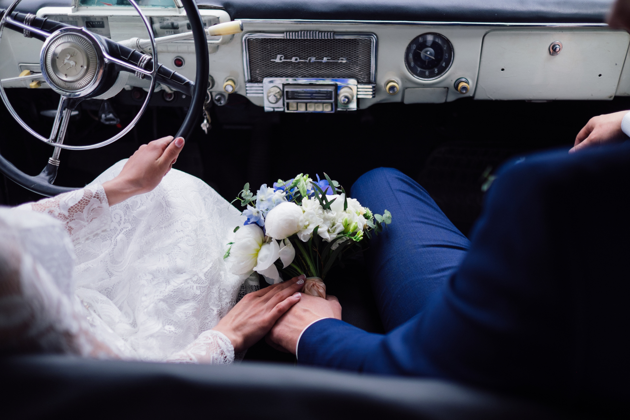 Прокат Аренда ретро автомобилей Волга ГАЗ 21  Кострома