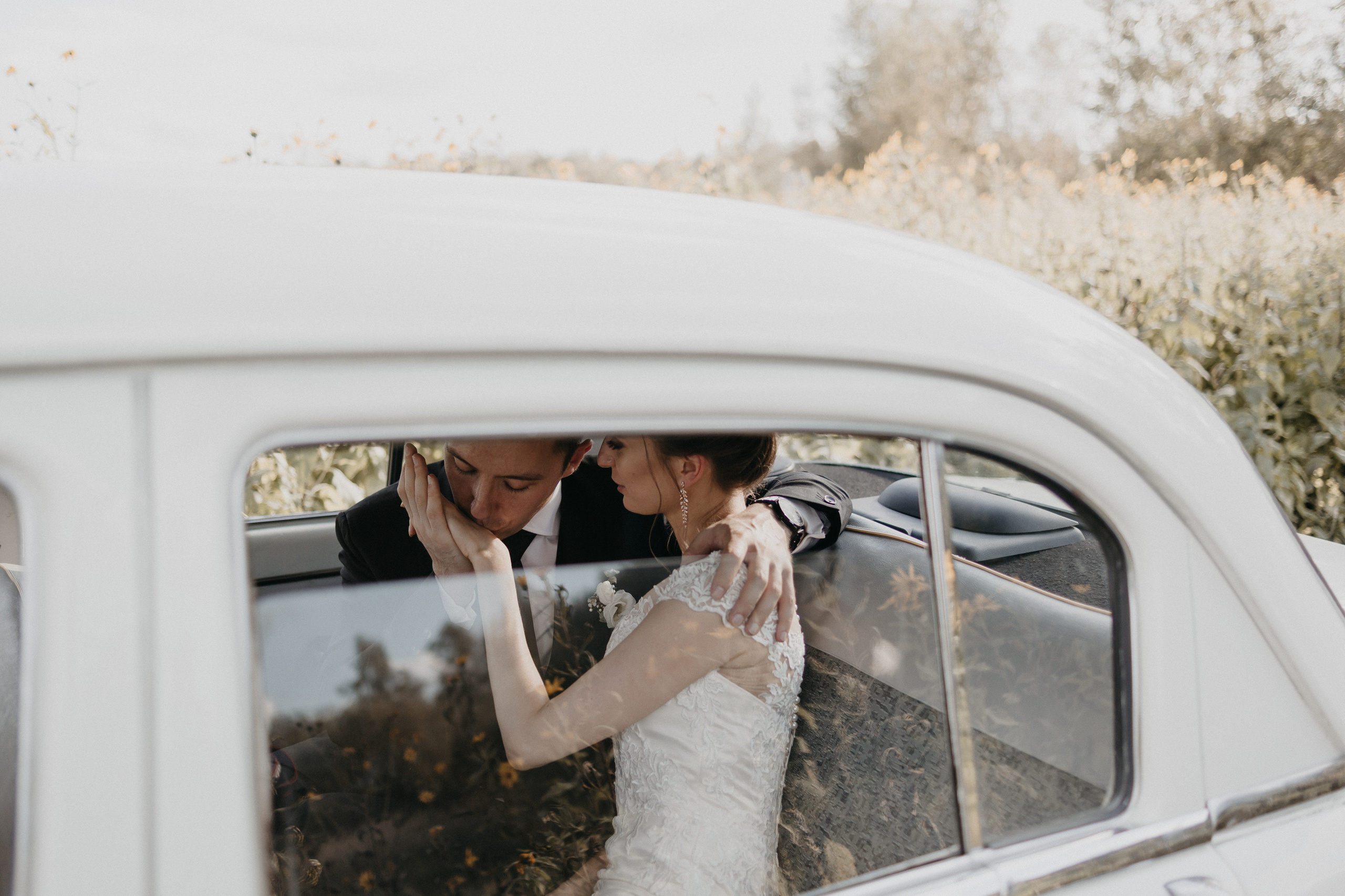 Оксана и Алексей. Прокат Аренда ретро автомобилей Волга ГАЗ 21  Кострома