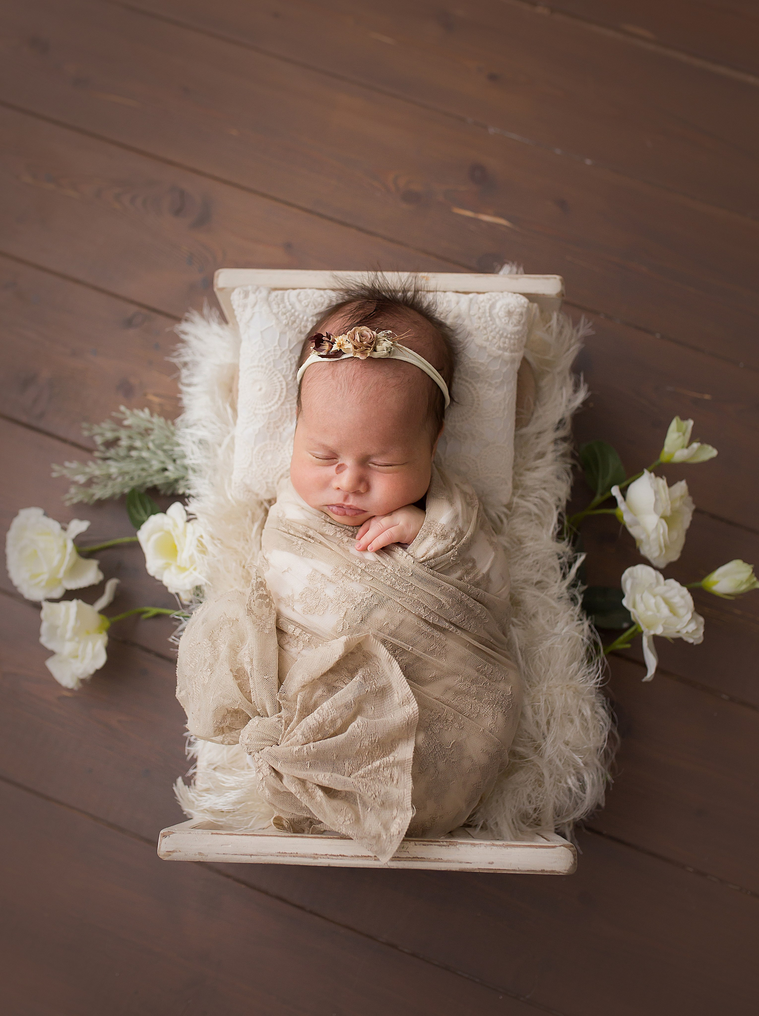 Фотосессия новорождённого. Фотограф новорождённых малышей и детский фотограф В Казани Лана Максим