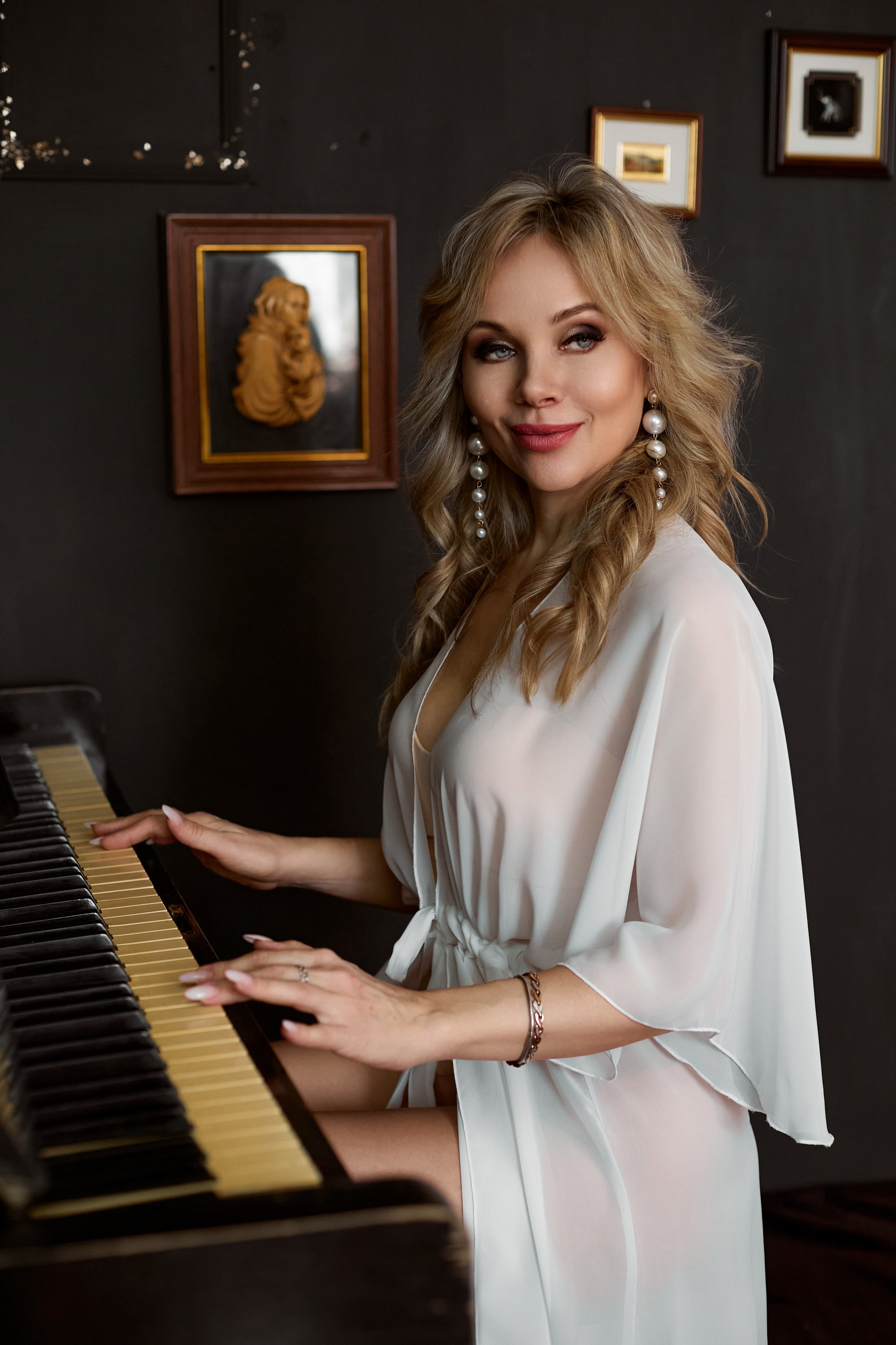 «Piano Doll». Свадебный и креативный фотограф в ЮФО и МСК