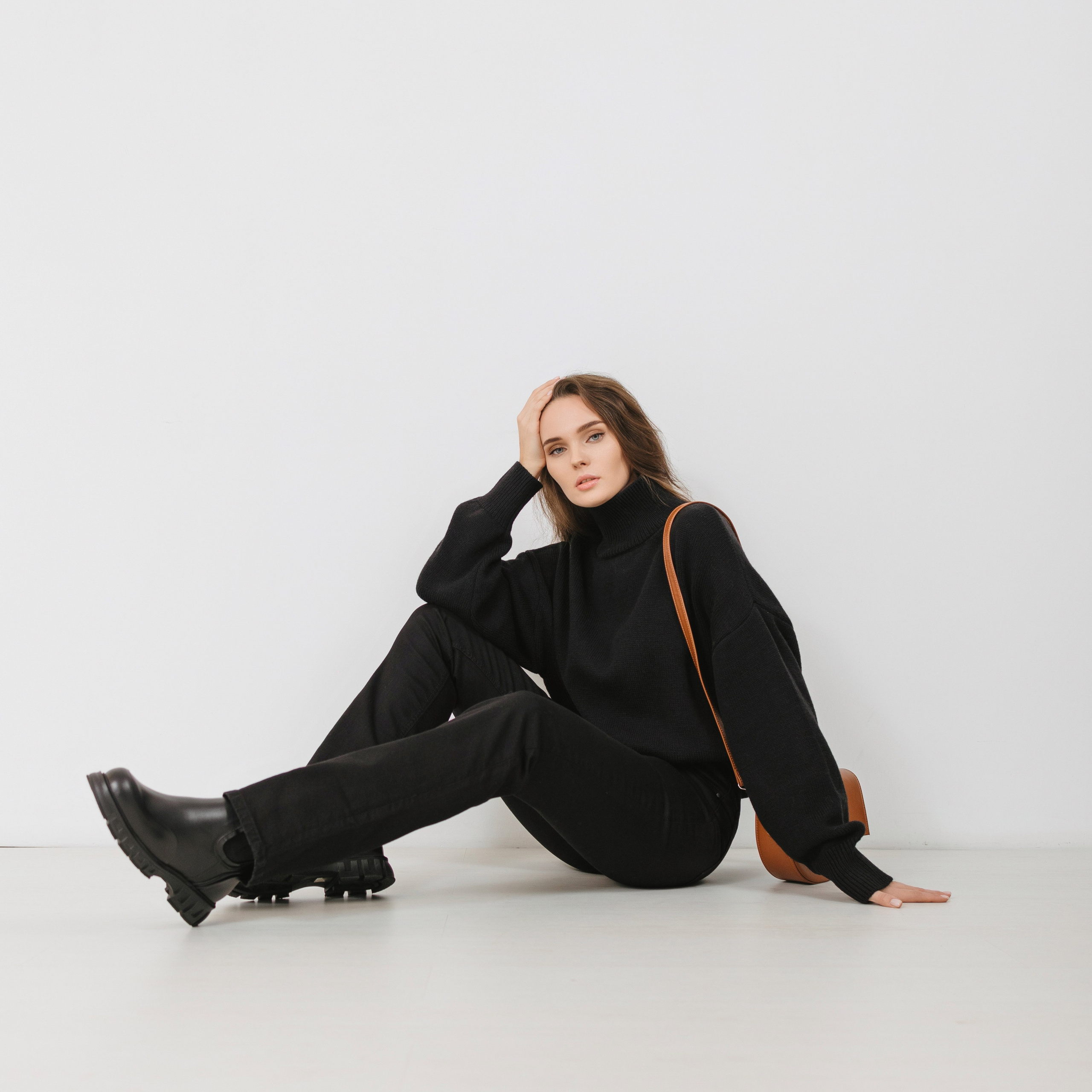 Bianelli — нейтральный фон. Фото и видео контент за одну съемку — Веретенников Егор