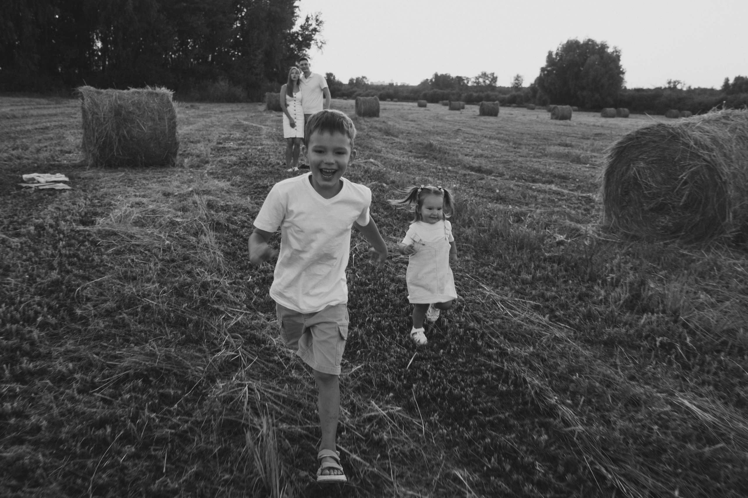 Таня, Андрей, Илья и Вероника. Свадебный и семейный фотограф в Волгограде