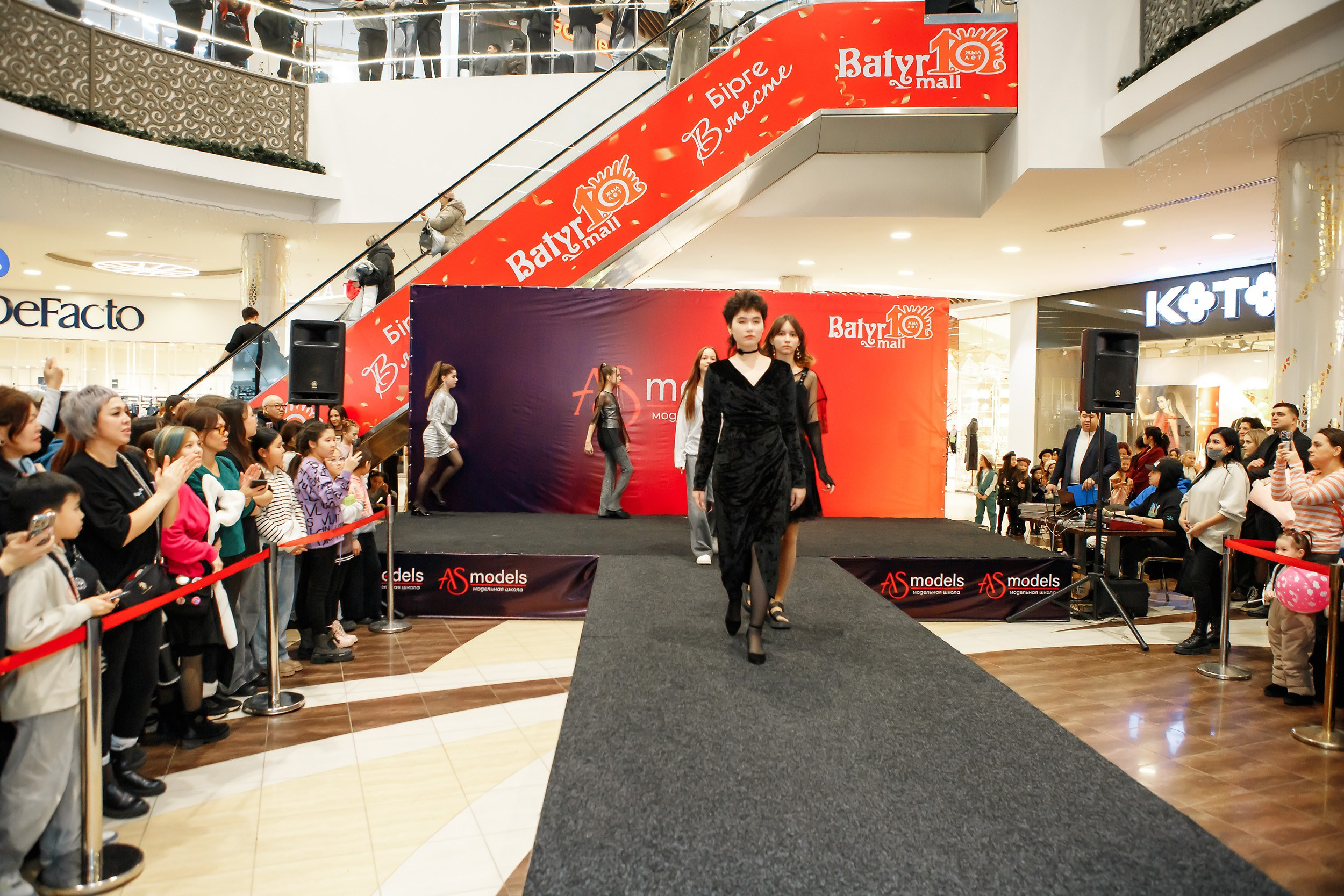 Fashion Show модельной школы AS Models. Кипятком Павлодар