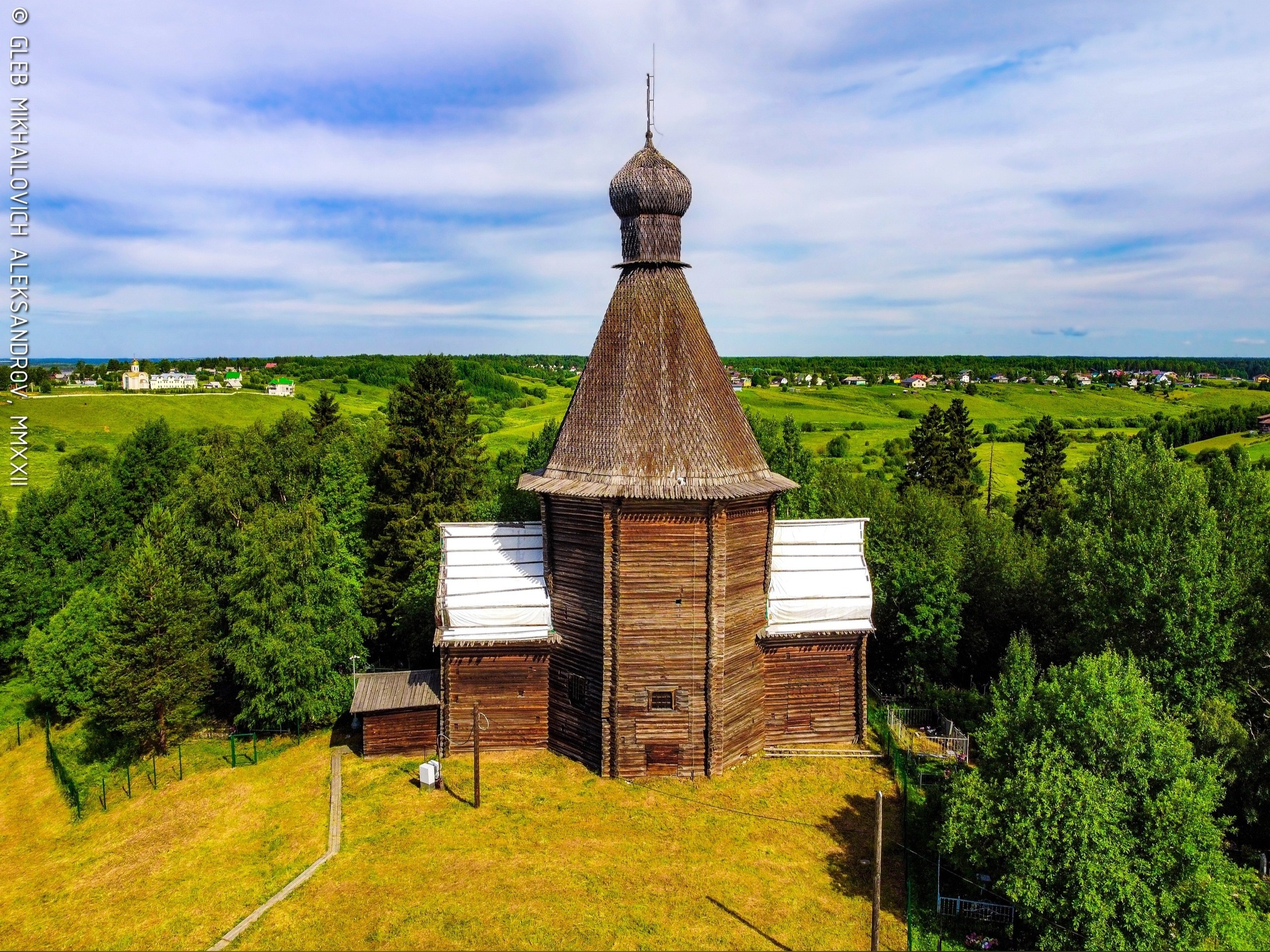 Новинки (Лявля). Храм Николая Чудотворца (первоначально Успения Пресвятой Богородицы). Зодчество