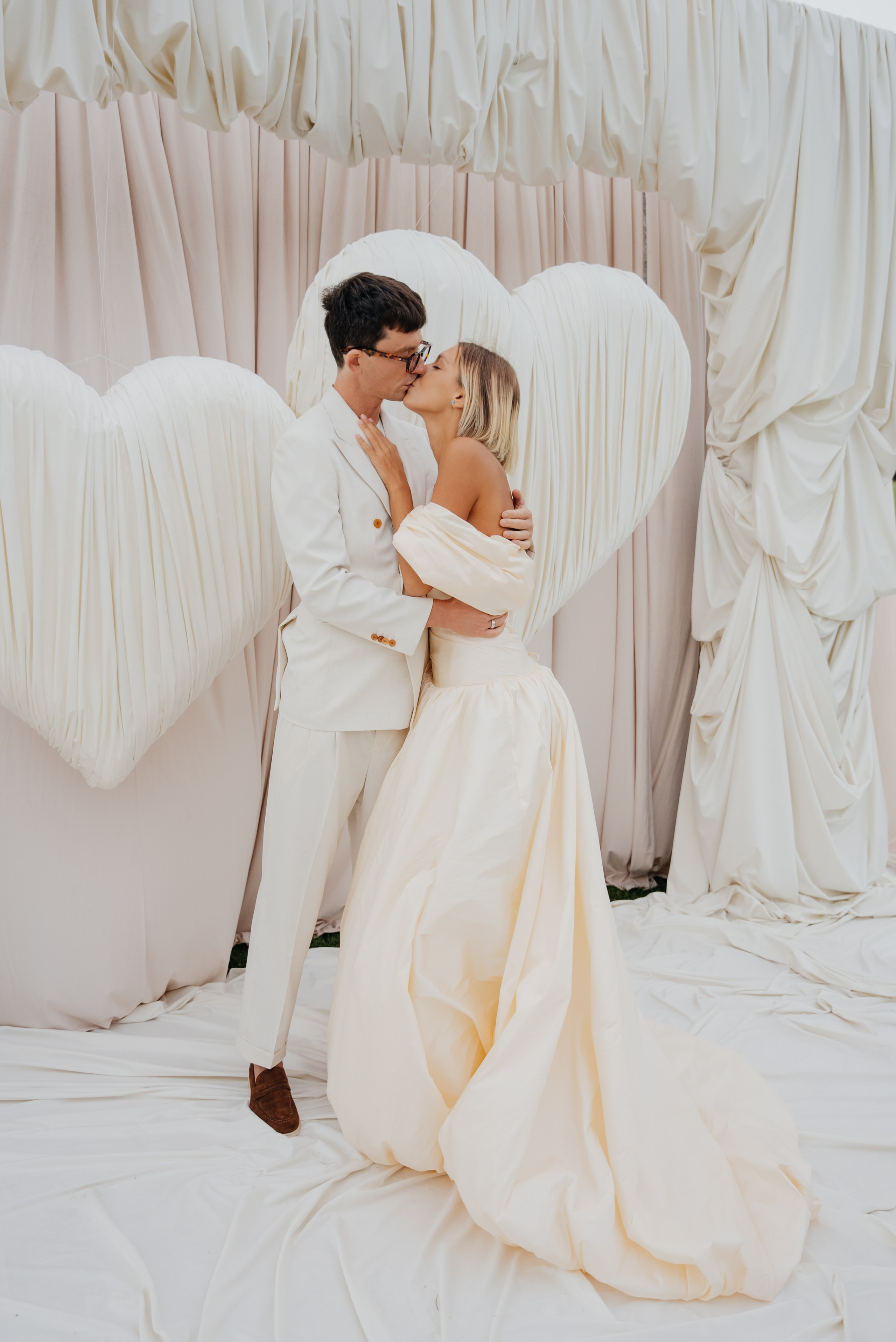 WEDDING. Akkanatart.kz