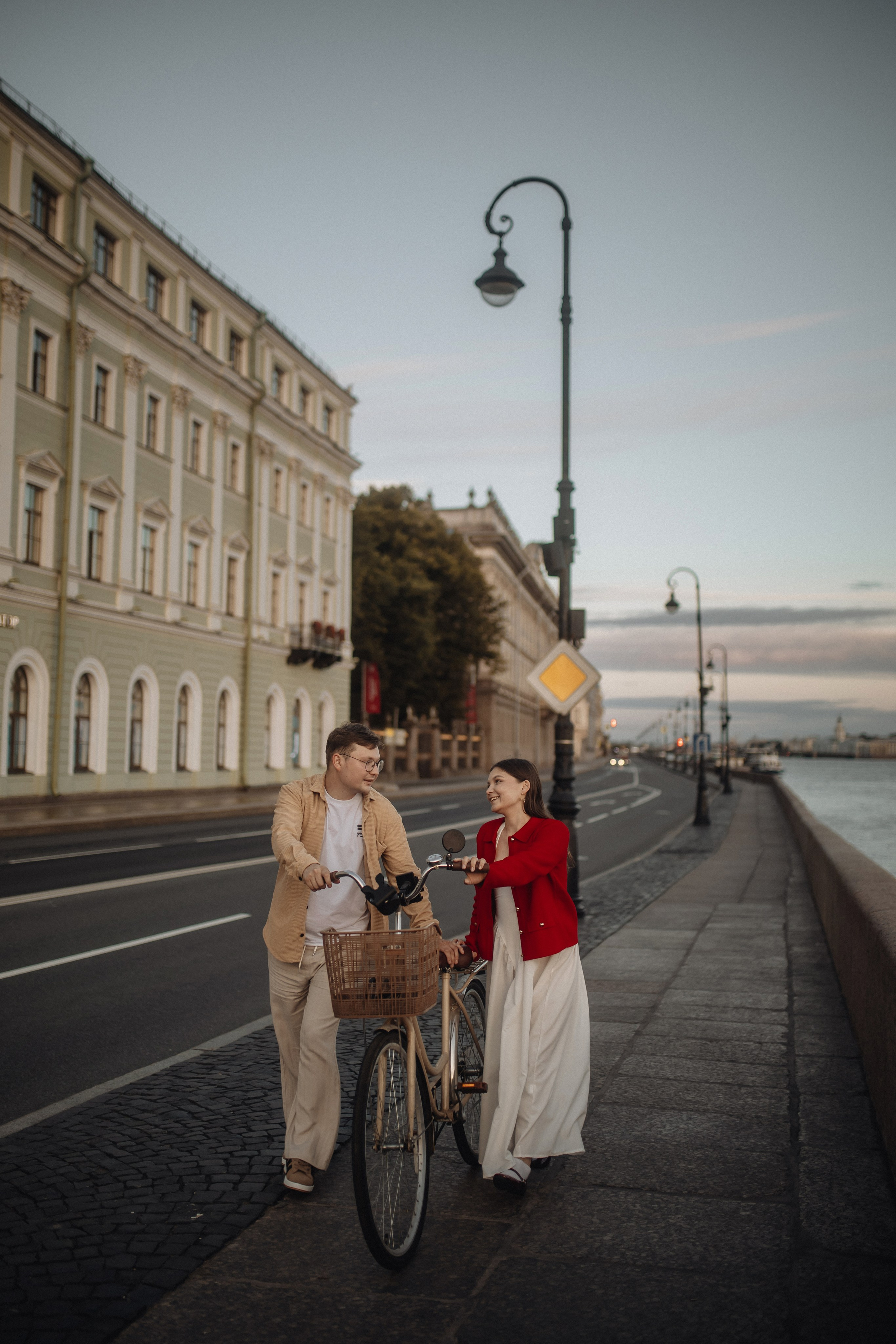 Рассвет в Питере. Фотограф в Санкт Петербурге Лара Великова