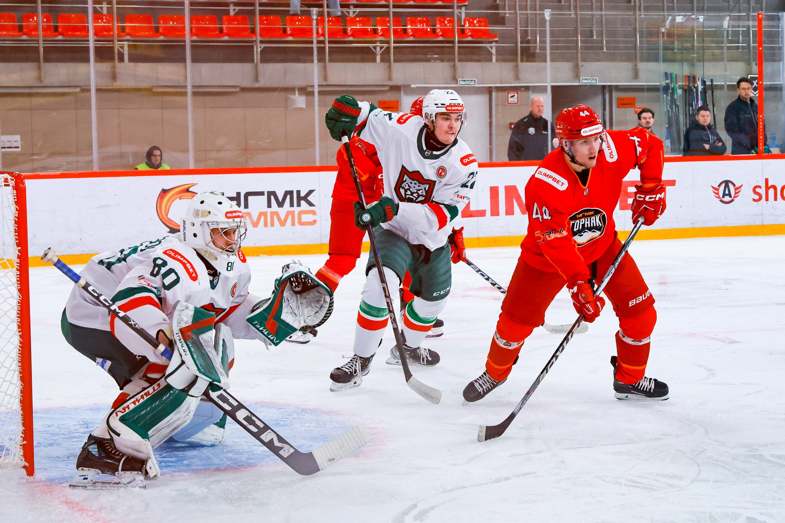 Хоккей. Спортивный и репортажный фотограф в Екатеринбурге Пустовая Аделя