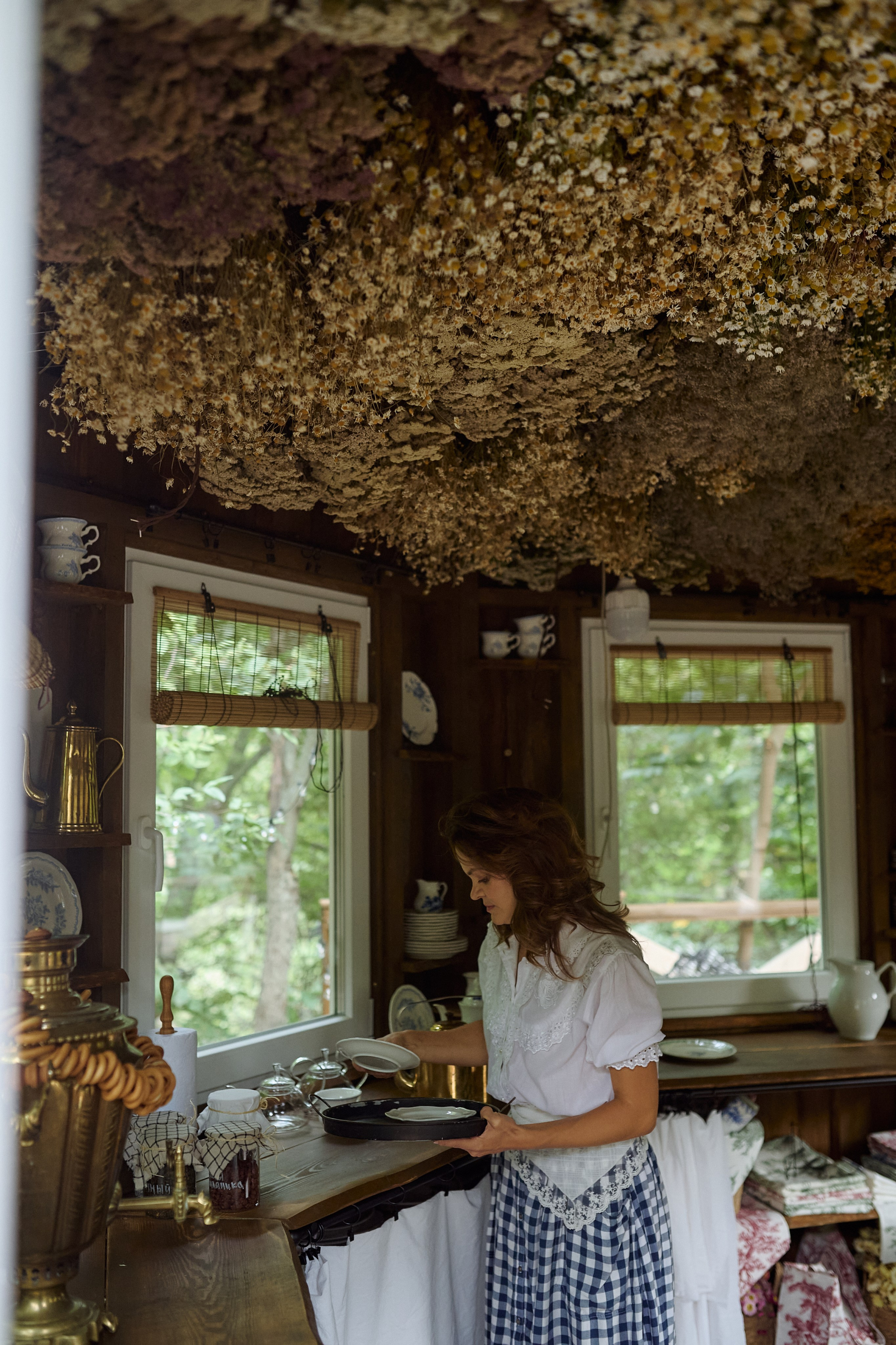 Алёна и Рада в Чайной. Семейный и свадебный lifestyle-фотограф в Москве Мария Петрова