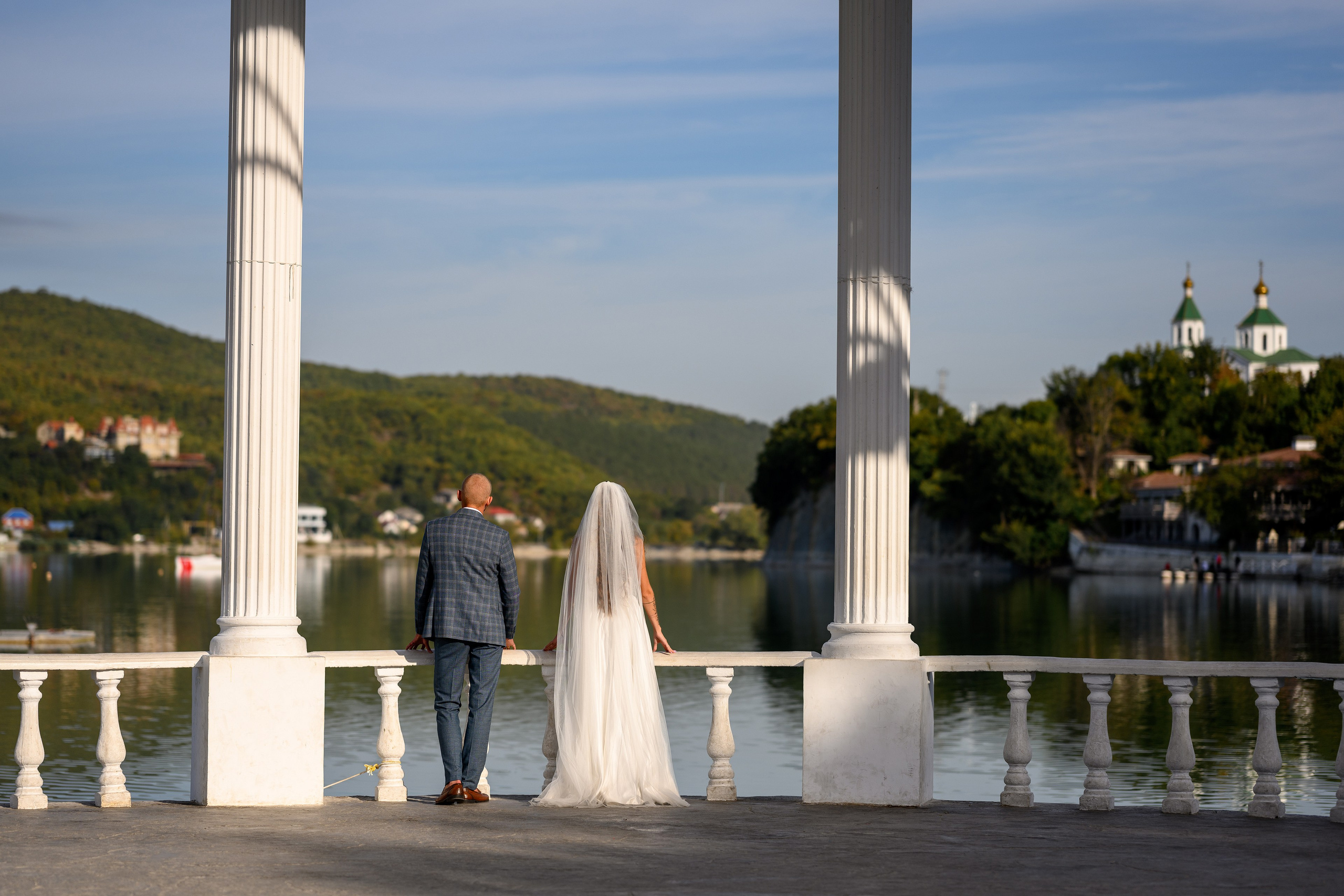 Свадебная фотосесия в Абрау-Дюрсо. Свадебный и семейный фотограф в Краснодаре Владимир Курашев