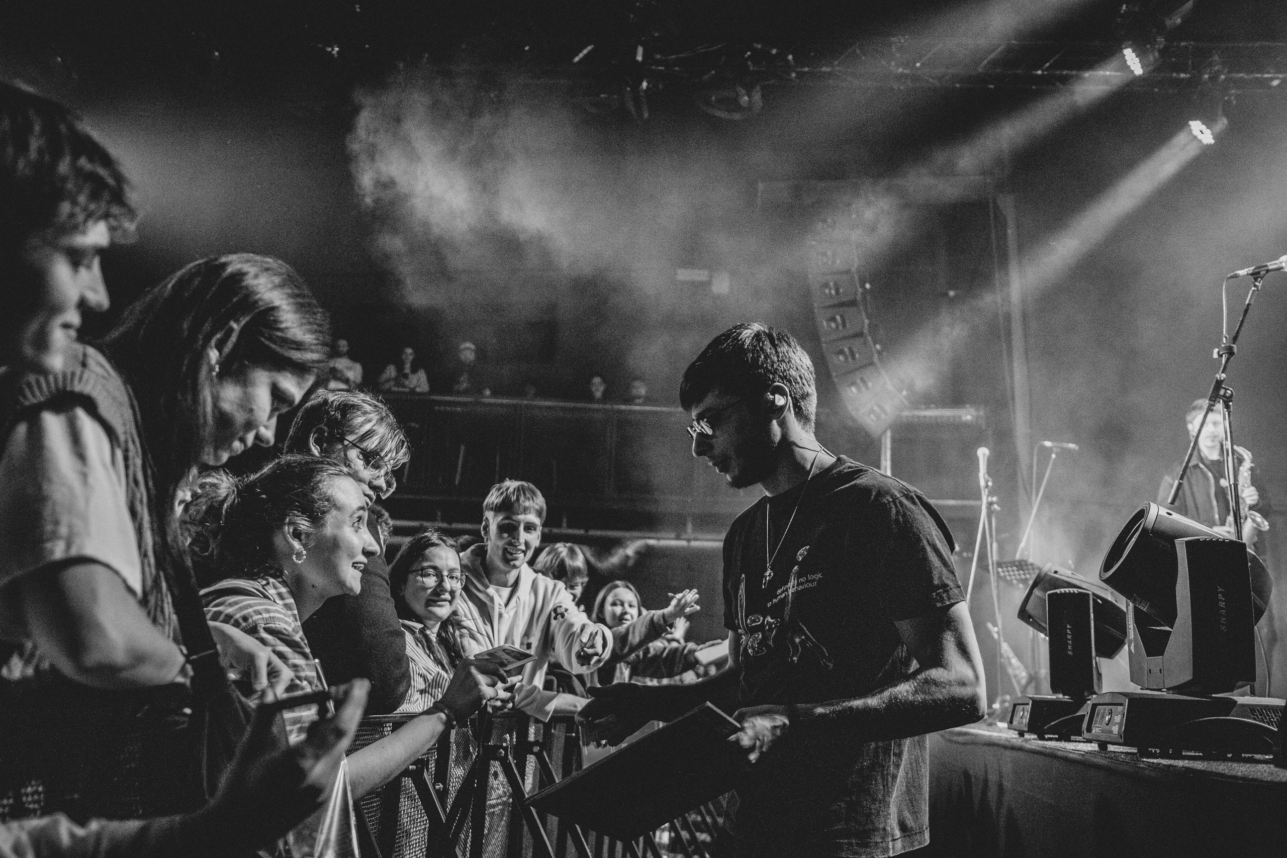 Нееет, ты что. Фотограф для музыкантов, фотограф на концерт, концертный фотограф, съемка концерта, бэкстейдж фотограф