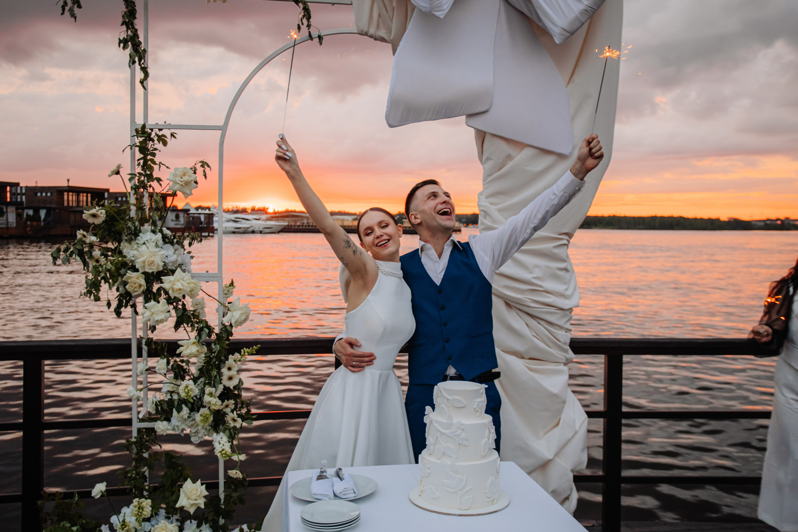 НА БЕРЕГУ НЕБА