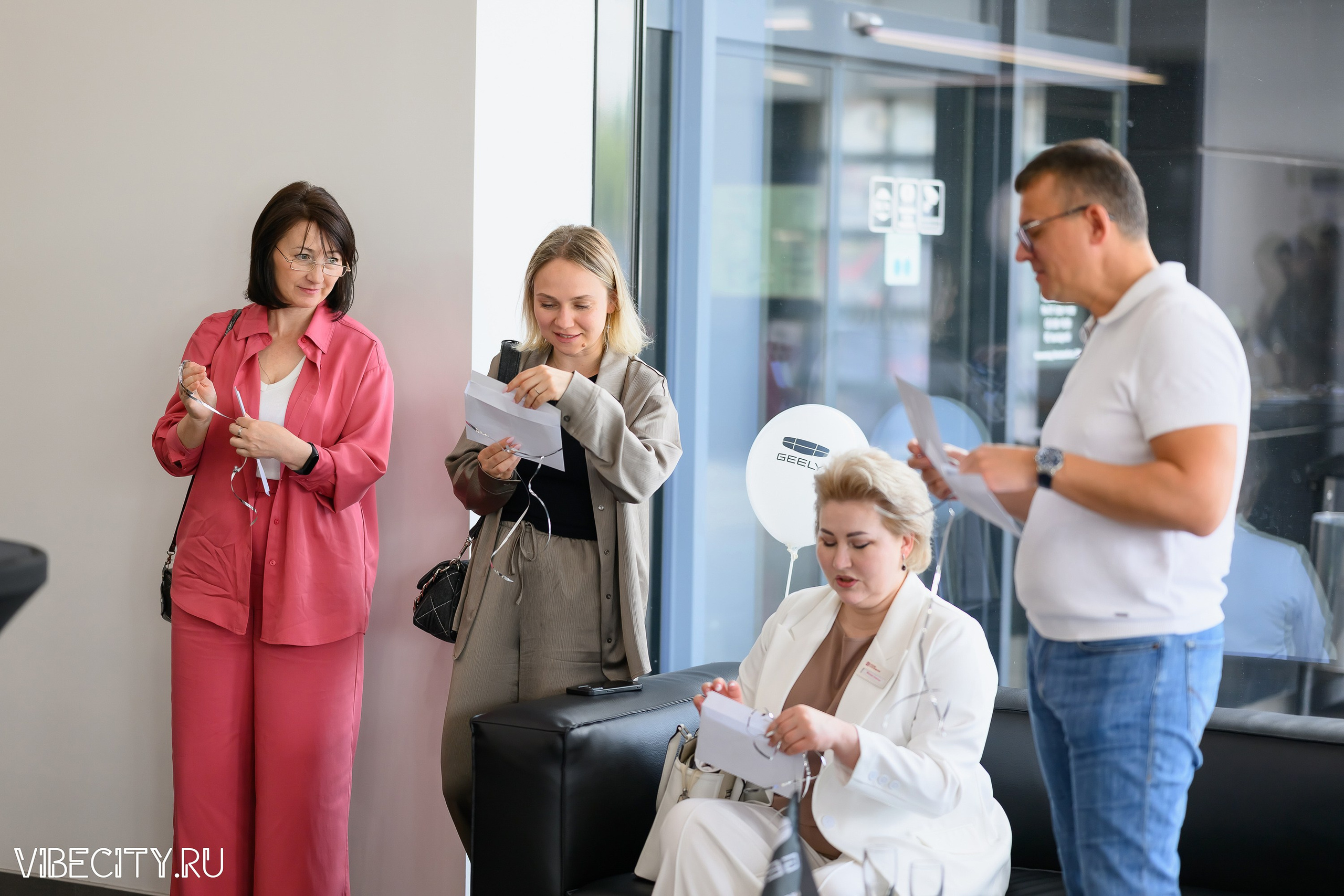 Презентация Geely Manjaro. VIBECITY.RU Вайб Сити Ру Фоторепортажи Фотоотчеты Калининград