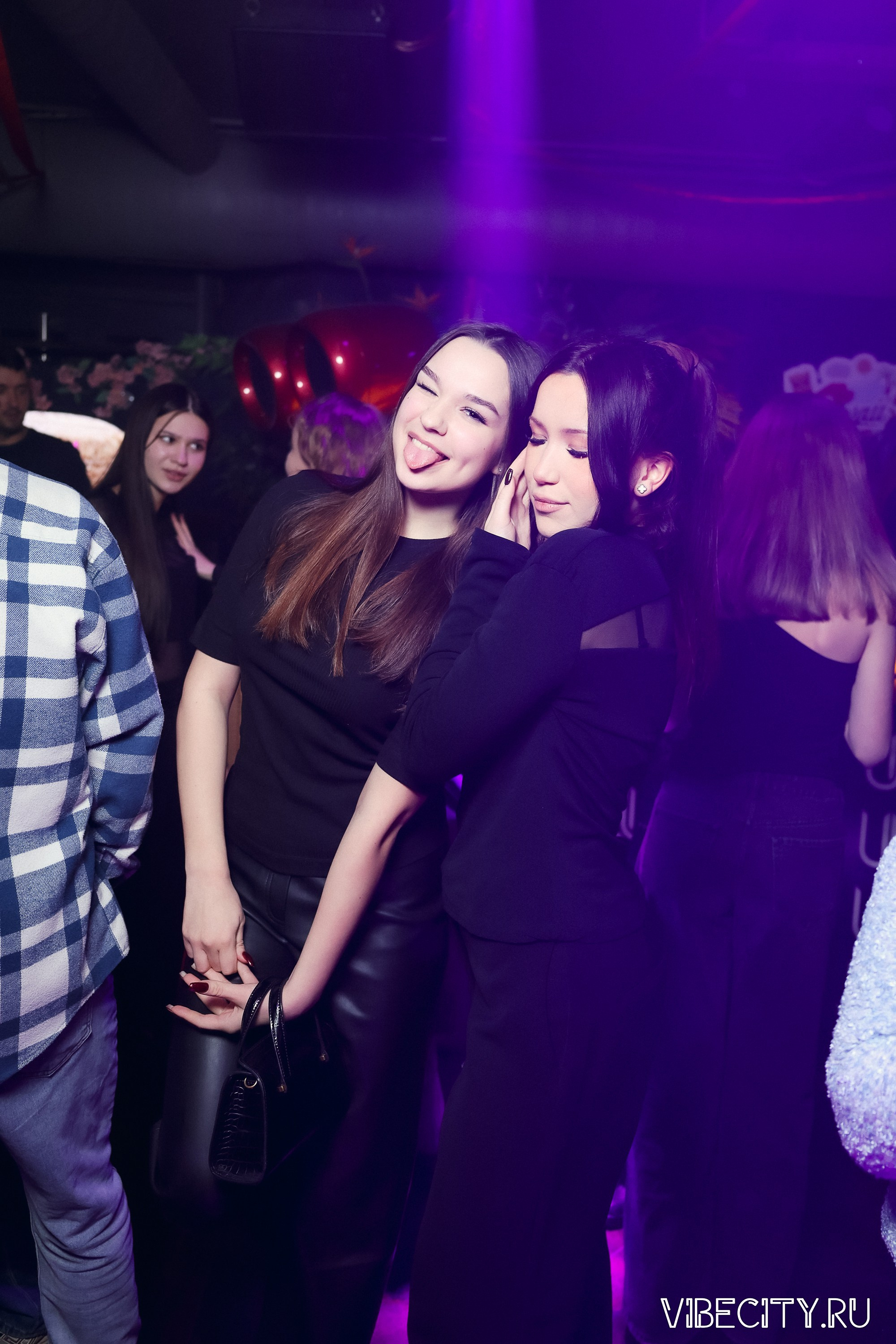 DOUBLE U. VIBECITY.RU Вайб Сити Ру Фоторепортажи Фотоотчеты Калининград