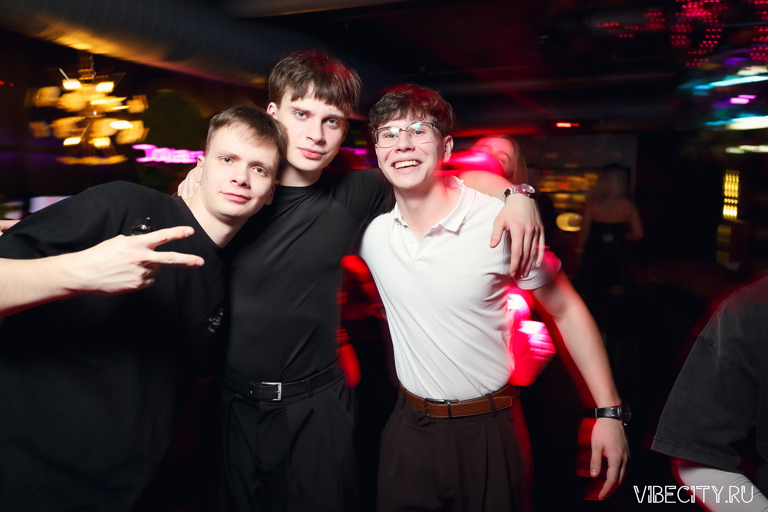 DOUBLE U. VIBECITY.RU Вайб Сити Ру Фоторепортажи Фотоотчеты Калининград