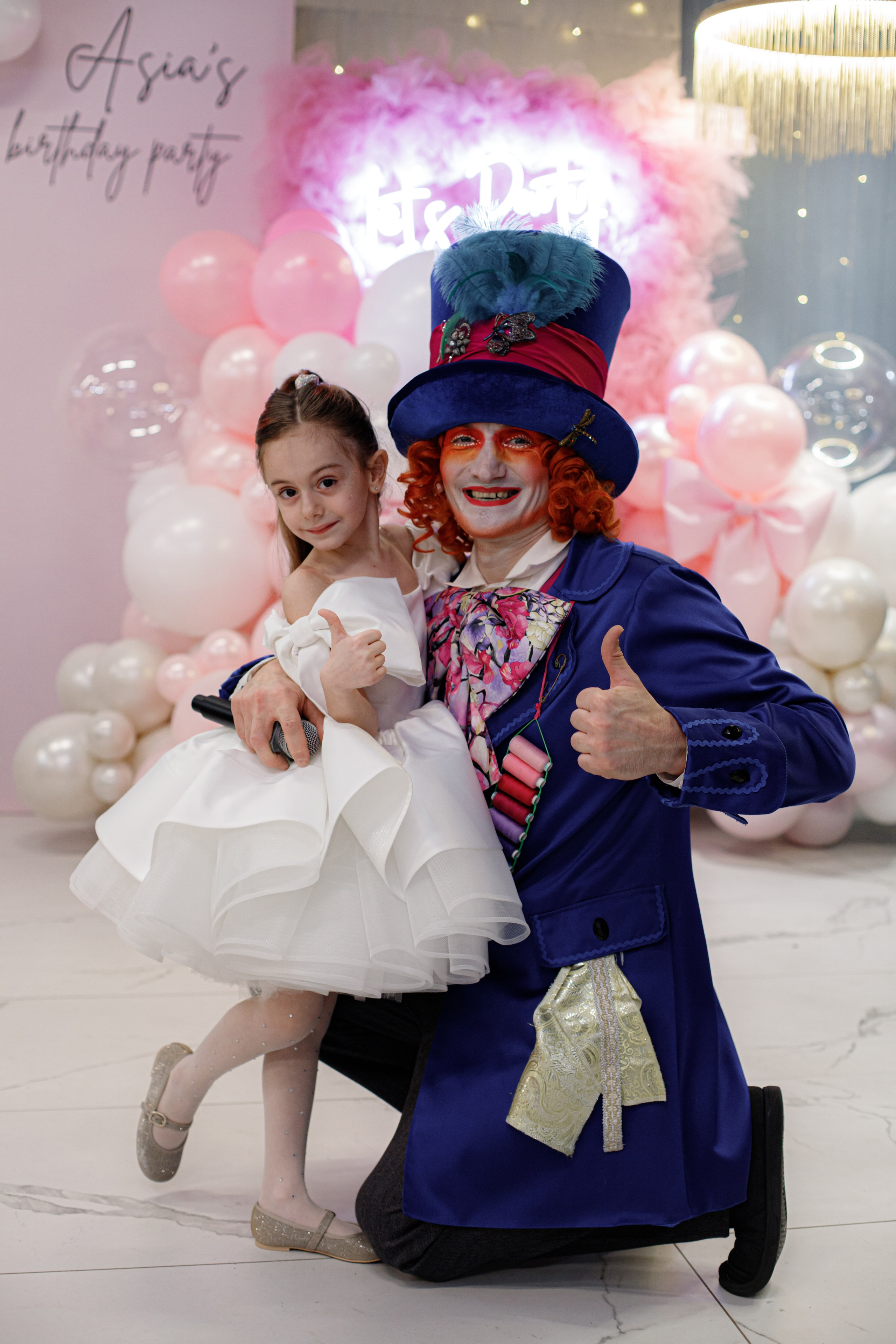 ASIA'S BIRTHDAY PARTY. Photokarish