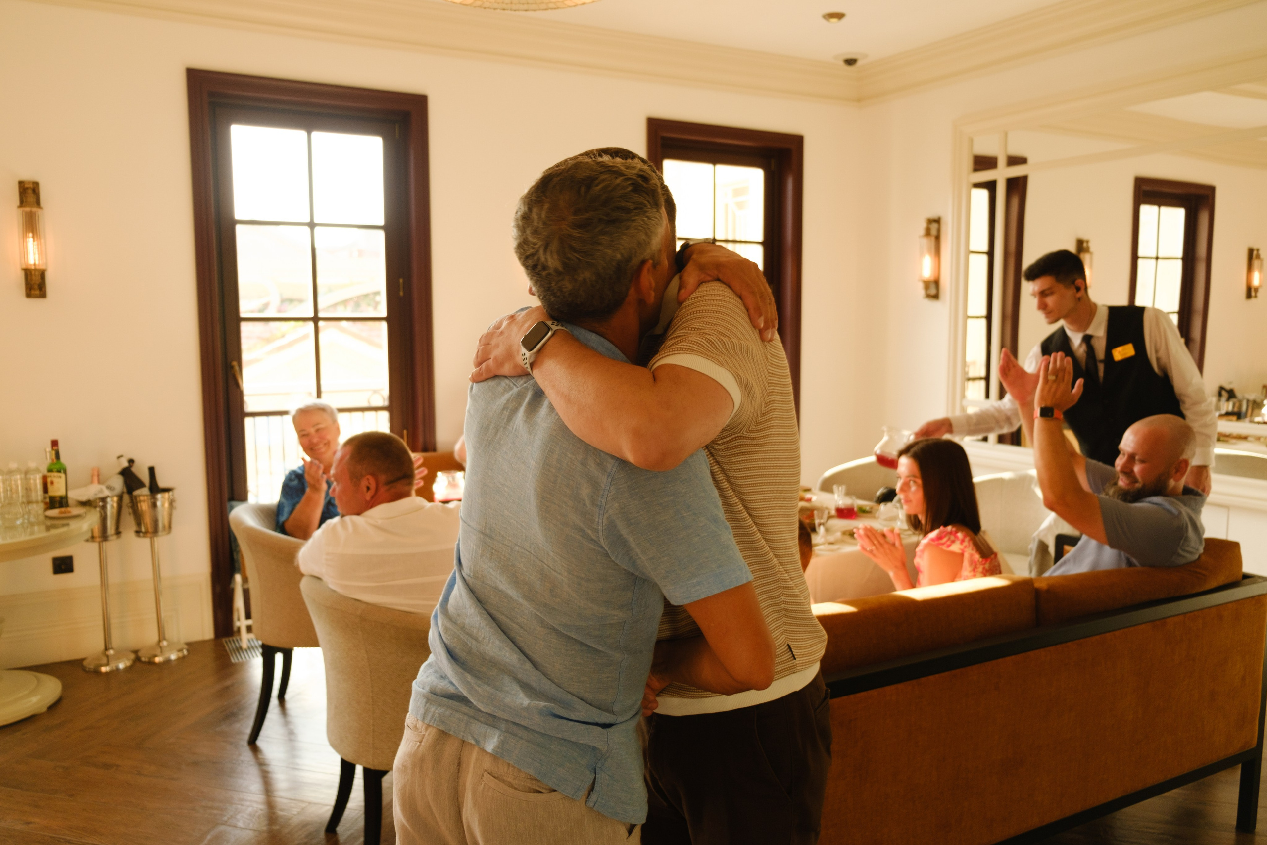 Фотограф на юбилей в Крыму | Съемка дня рождения | Илья Желдак. Профессиональная фотосъемка в Крыму. Натуральные эмоции и живые кадры. Забронируйте дату прямо сейчас!