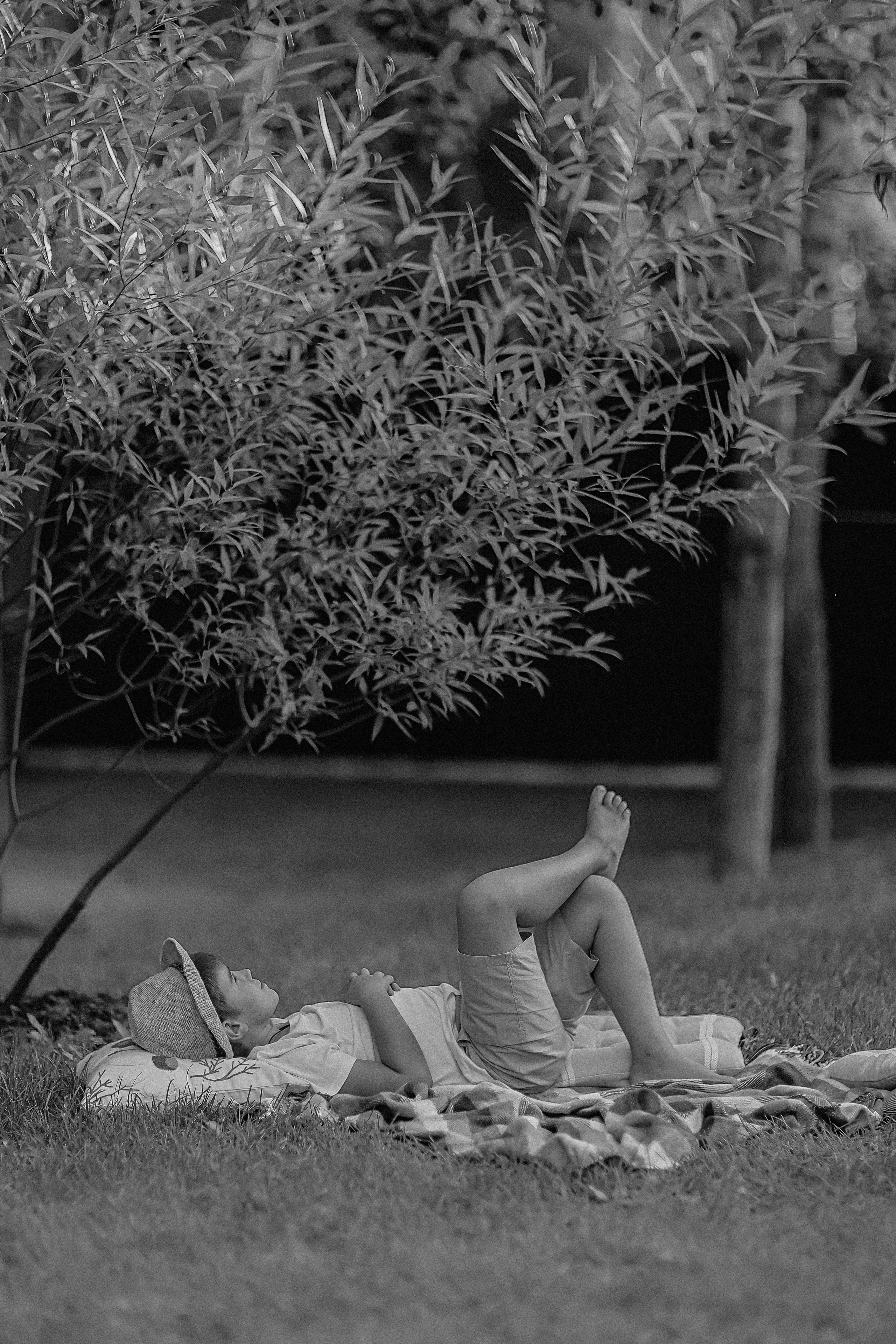 Стирка у дома. Семейный фотограф Тюмень, фотограф на роды Салмина Мария