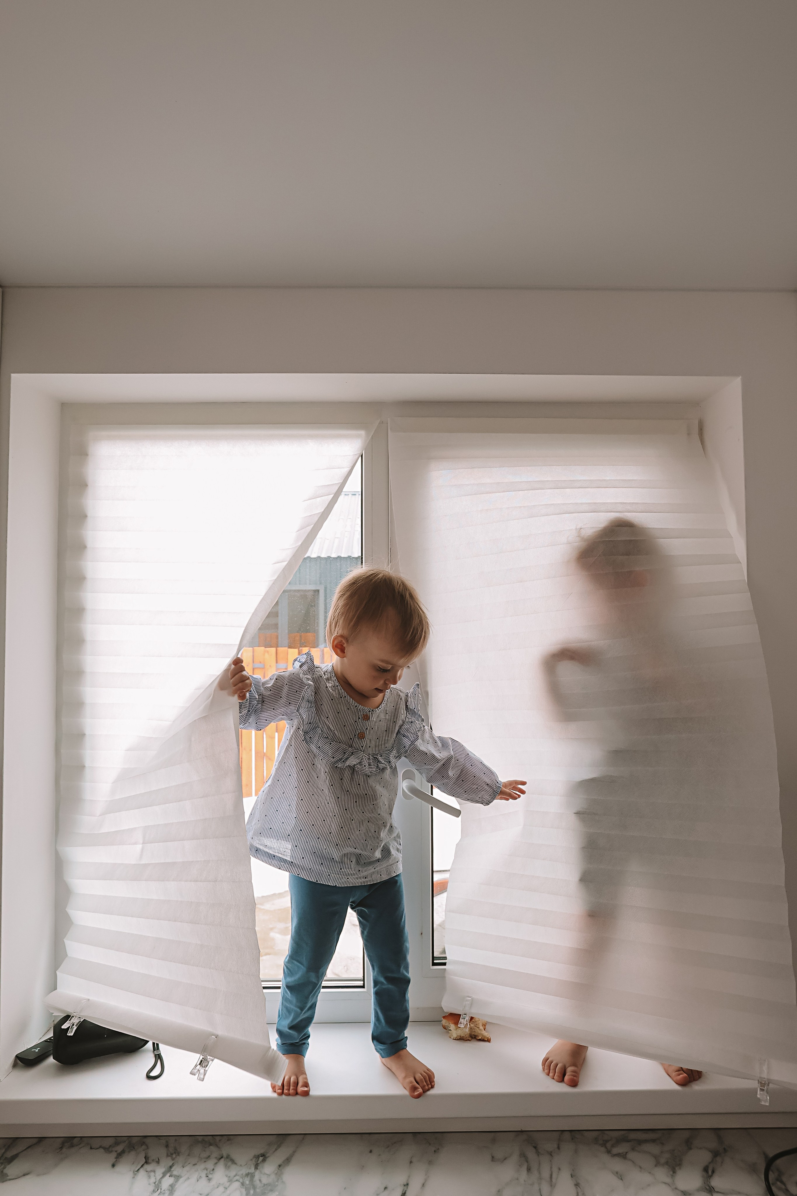Семейная в домике (репортаж). Семейный фотограф Тюмень, фотограф на роды Салмина Мария
