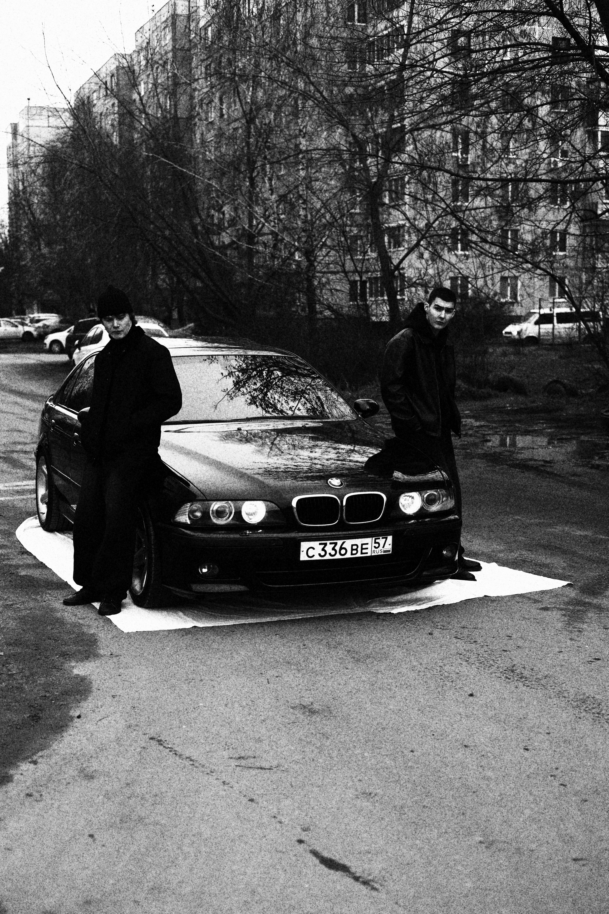 Богдан и Михаил. Портретный фотограф в Орле. Готовые фото за 3 дня! Помощь в позировании. Советы по организации