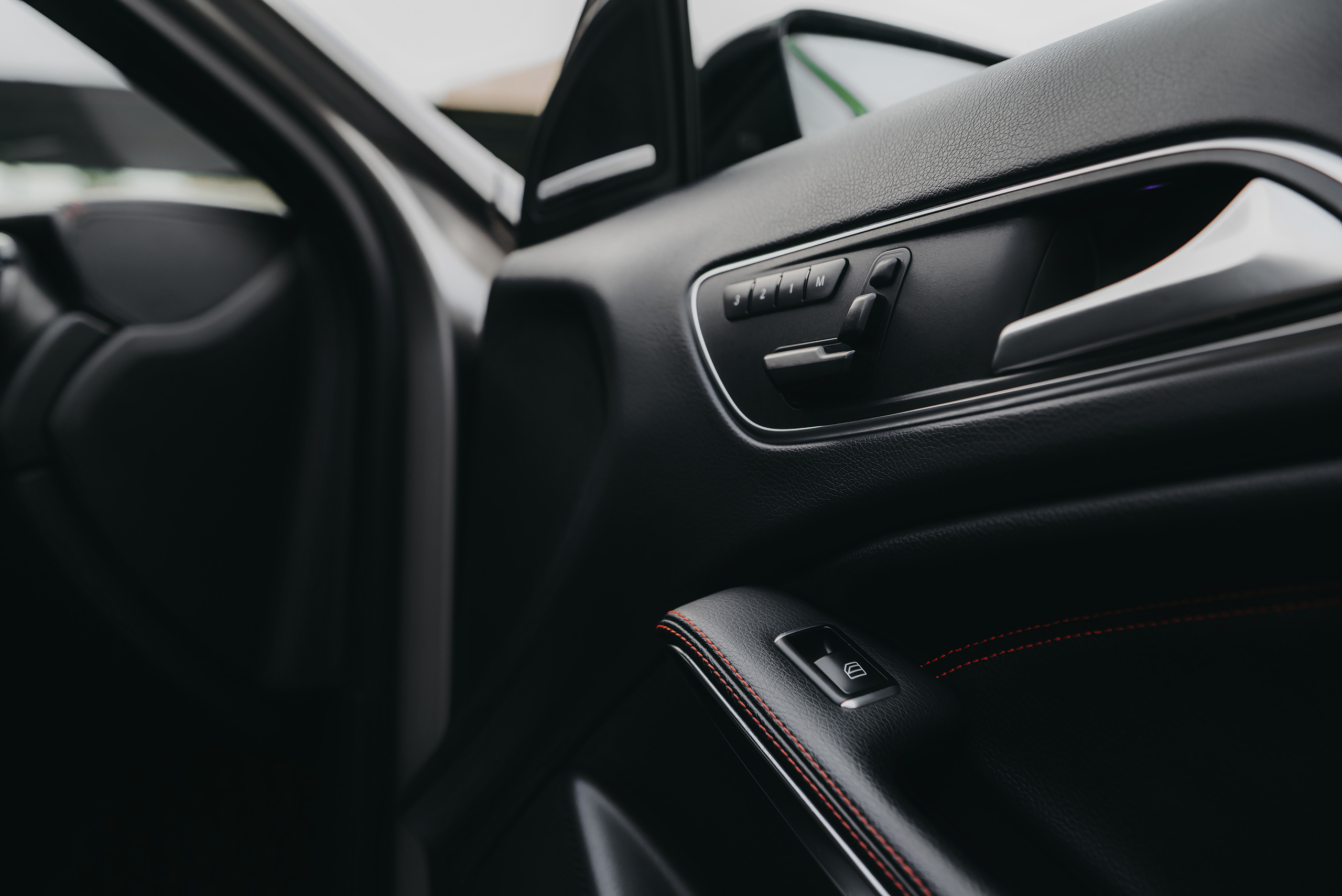 Автомобильная съёмка. Свадебный фотограф в Крыму Александр Богомазов